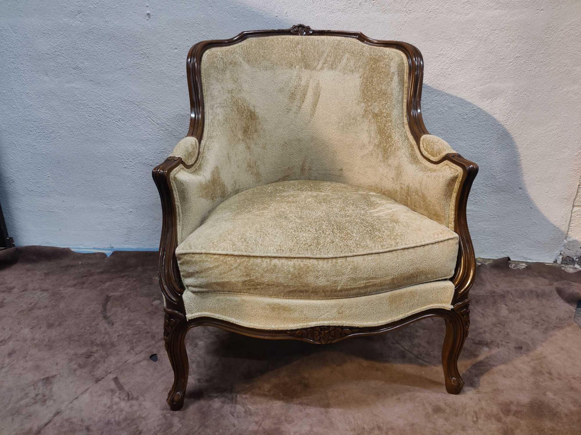 A Louis XV Style Bergere The Slightly Flared Arms Have Upholstered Armrests Upholstered 67 x 55 x - Image 3 of 3