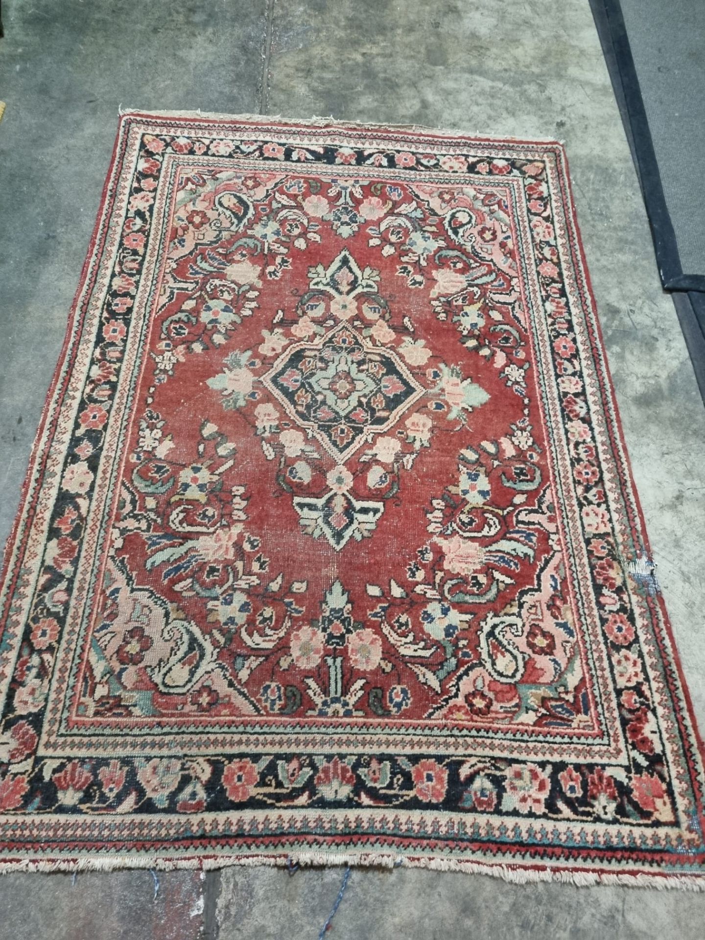 Mahal Persian Style Area Rug (AF) 135 x 198cm - Image 2 of 4