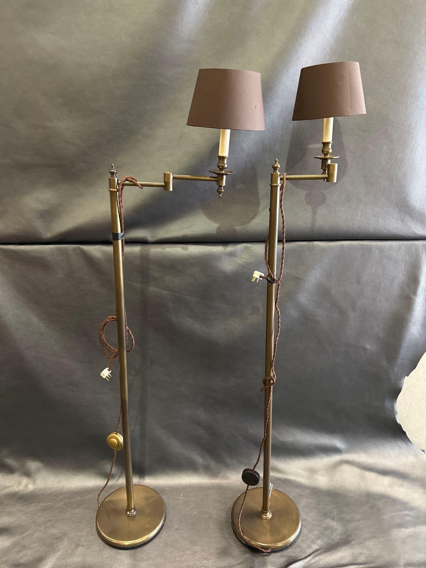 A Pair Library Floor Lamps Finished In English Bronze Swing Arm Function With Shade 156cm - Bild 5 aus 6