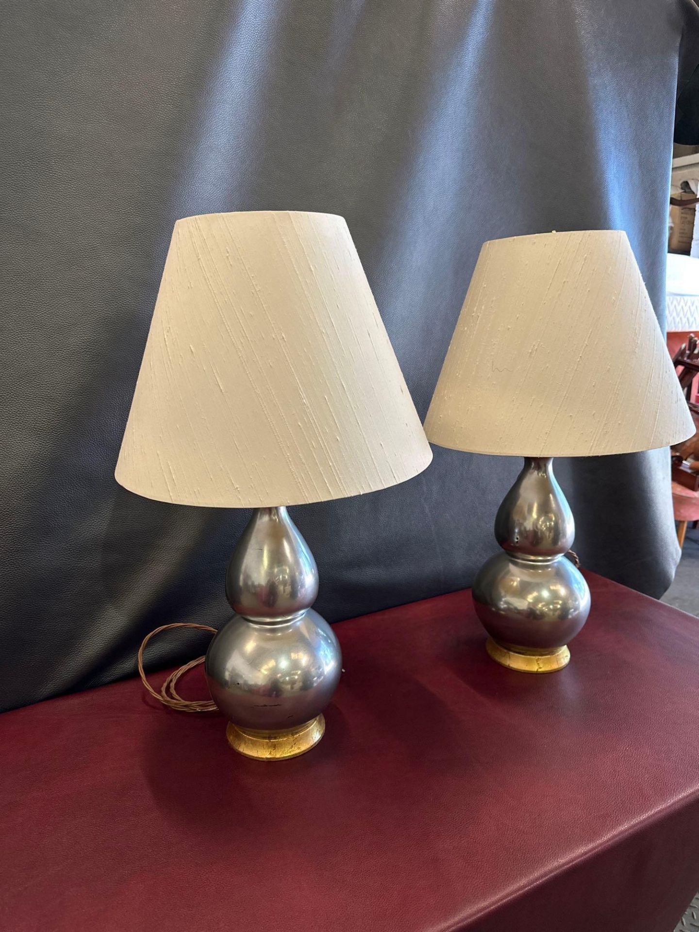 A Pair Of Heathfield And CO Double Gourd Silver Silhouette Table Lamp With Cream Pleated Lamp - Image 3 of 6