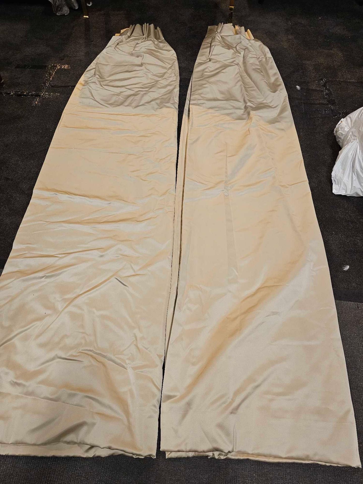 A Pair of Silk Gold Drapes Pencil Pleat Top Fully Lined 130 x 265 (Ref : Dorch D200)