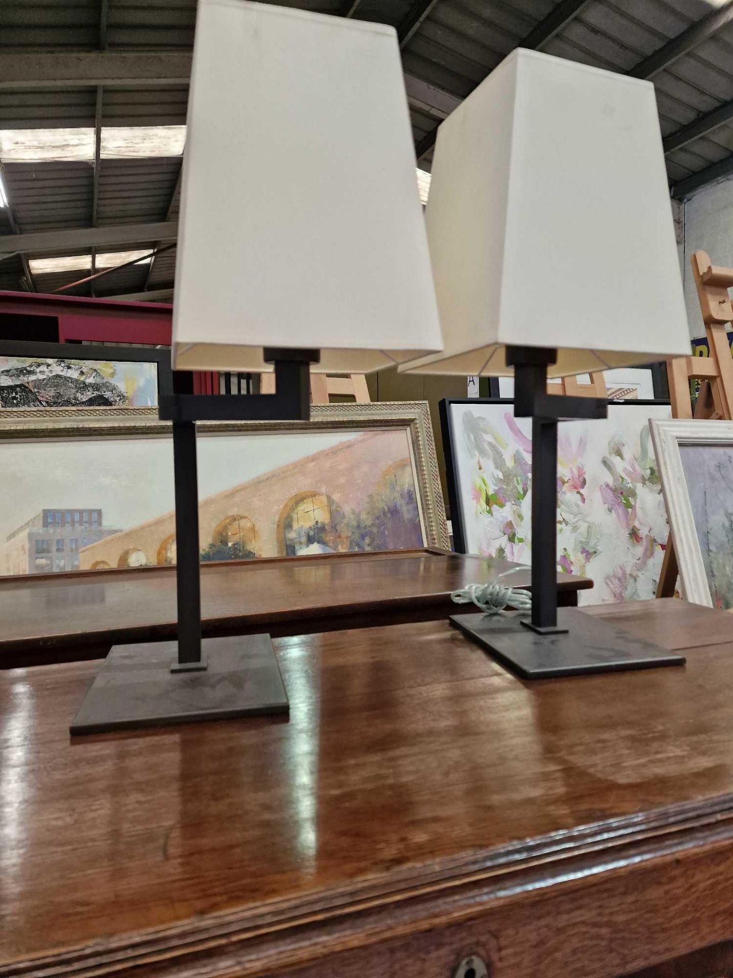 A Pair Of Sifra Lms400/Eng Table Lamps Metal Patinated With Cream Shade 60cm - Bild 2 aus 2