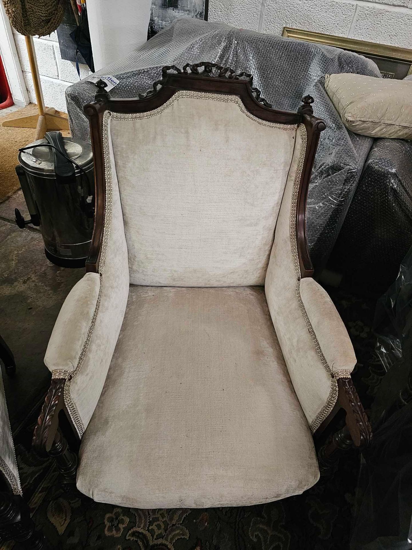 A Pair Of Mid Century French Bergere Chairs Lovely Bergere A Oreilies Features A Shaped Back - Image 5 of 13