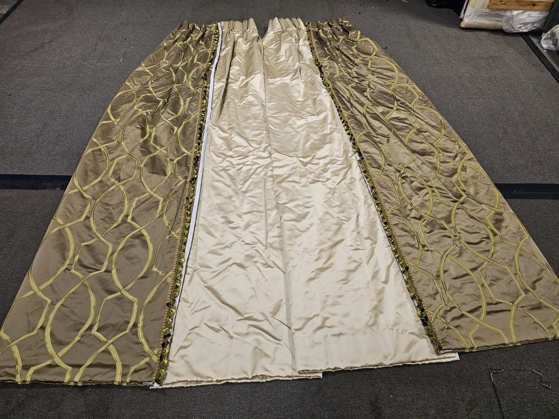 A pair of silk drapes champagne with green circle pattern tassle trim jabots 140 x 275cm (Dorch 10)