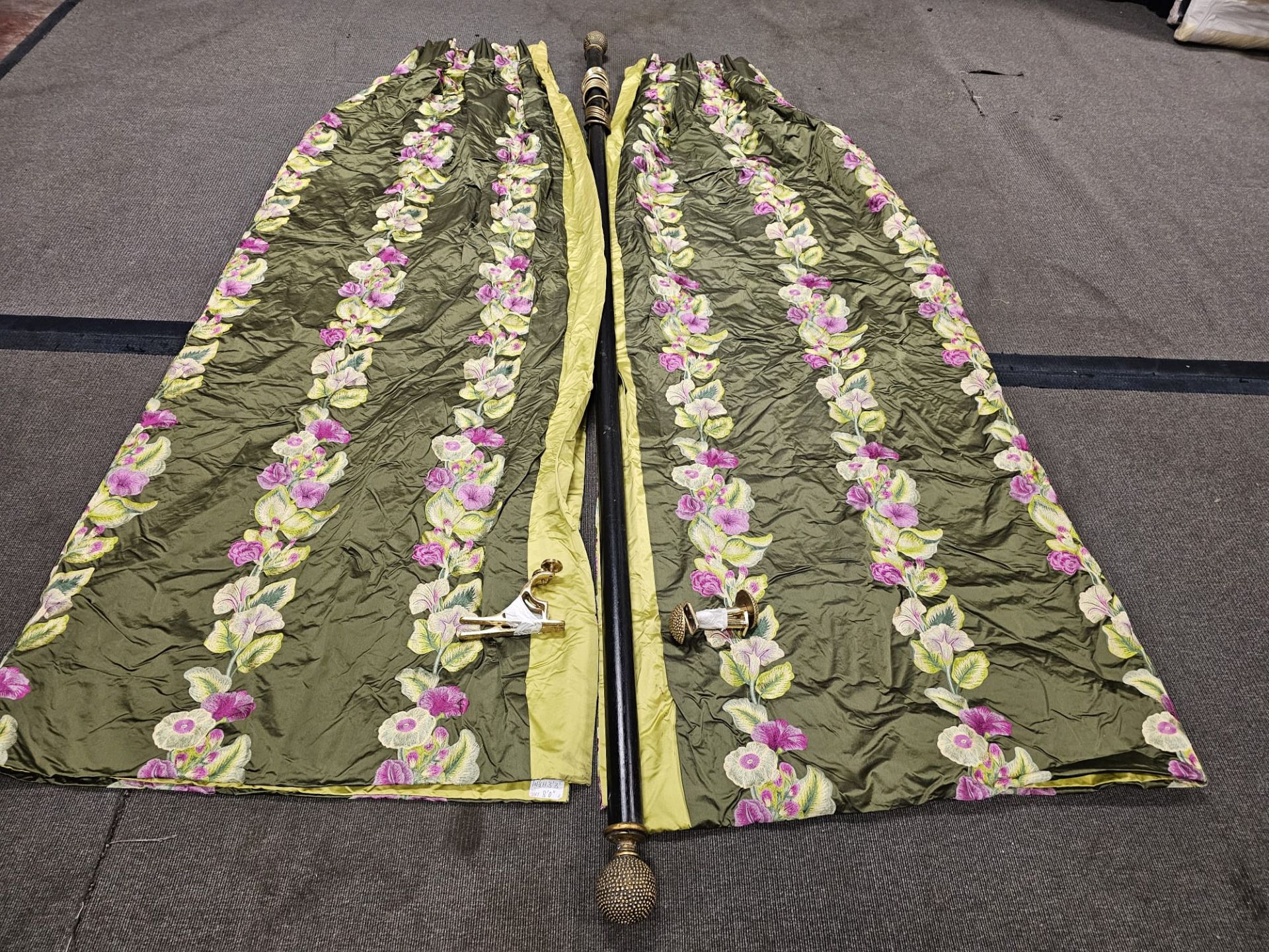 A pair of silk drapes green and pink floral pattern with wood curtain pole 176 x 280cm (Dorch 14)