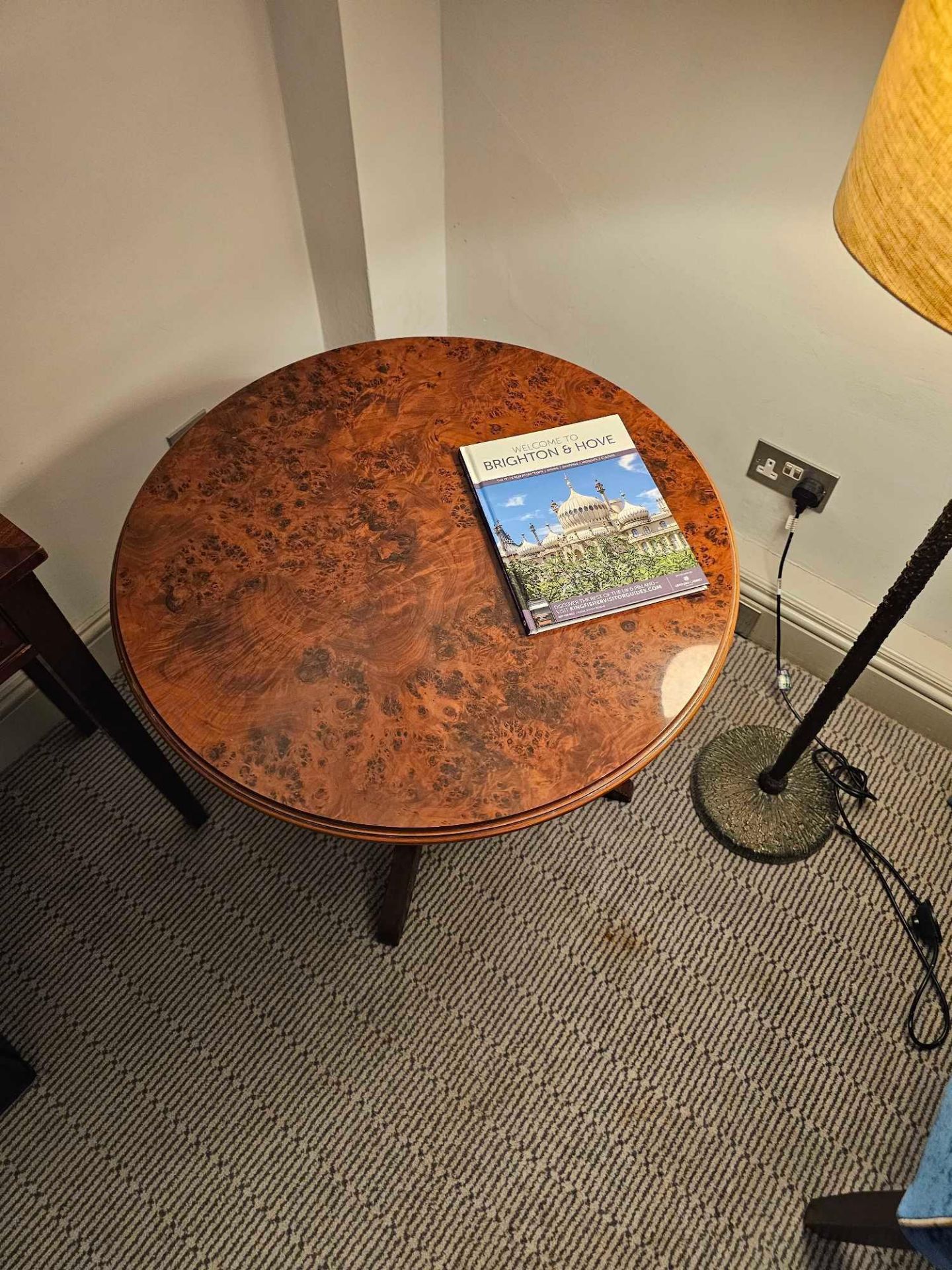 Circular Occasional Table In Burr Alder Inspired By English Design Of The Mid-18th Century The Top - Image 3 of 3