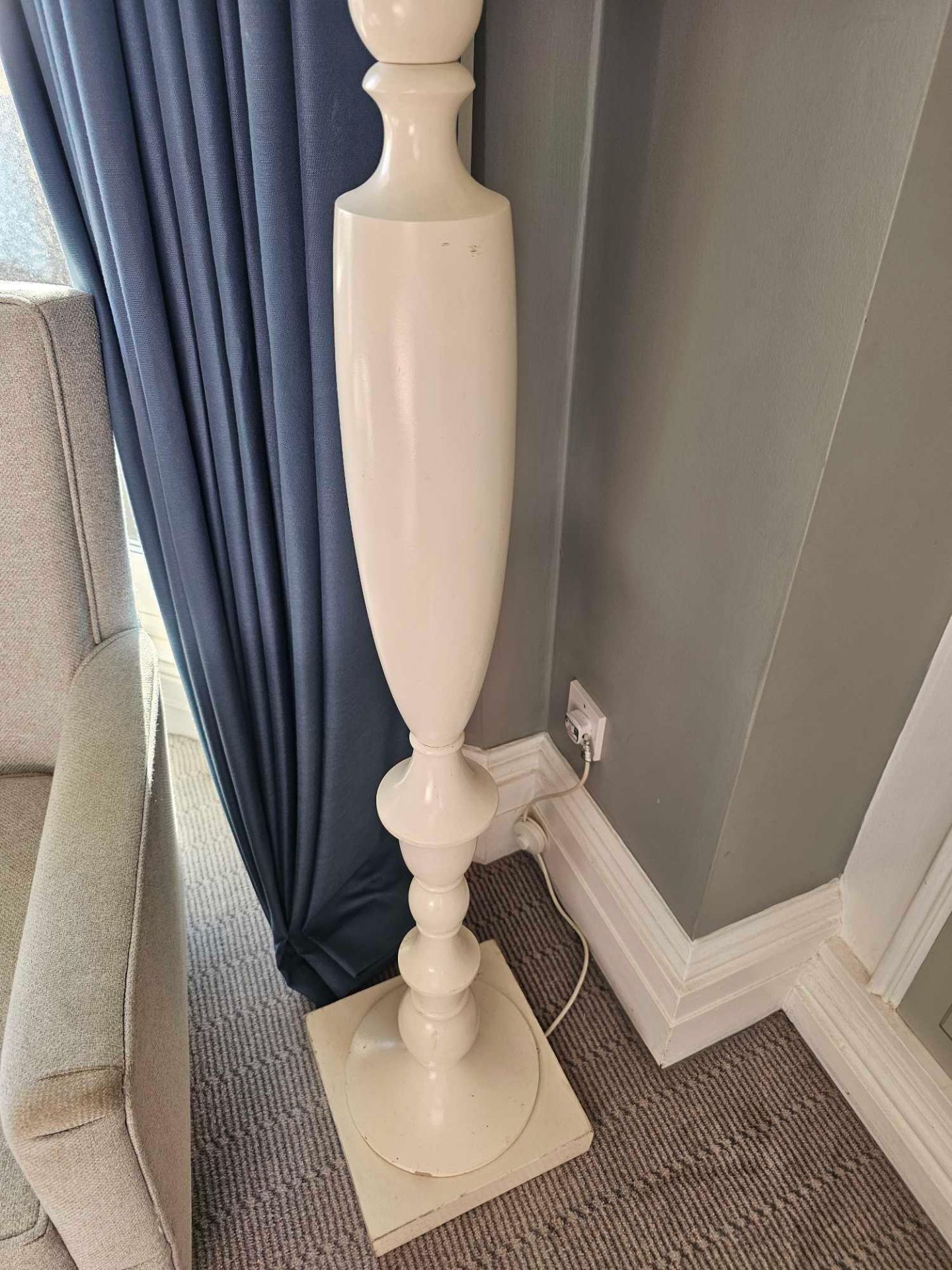 Heathfield & Co Oscar Carved Wood Floor Standard Lamp Gardenia White Painted Finish Complete With - Image 2 of 3