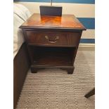 A Pair Mahogany Single Drawer Nightstand The Crossbanded Top Above A Single Frieze Drawer With