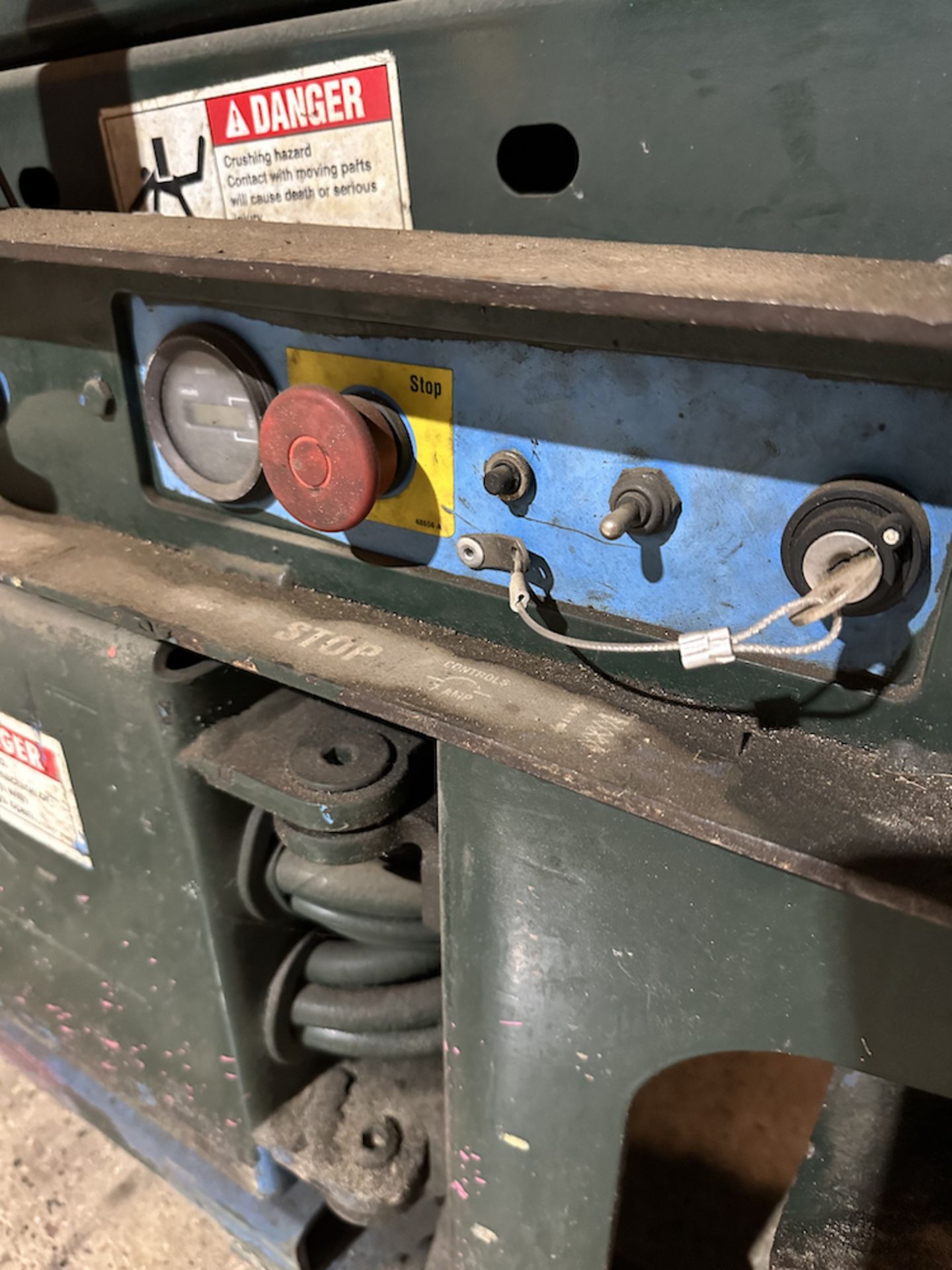 GENIE GS-1530 SCISSORS LIFT DOES NOT CHARGE NEEDS REPAIR. - Image 5 of 6