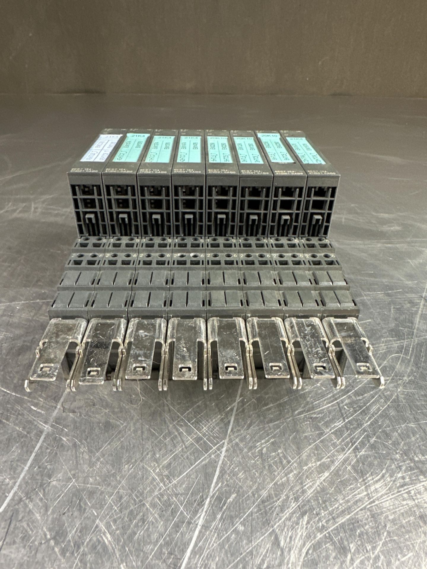 LOT OF 8 SIEMENS 6ES7 134-4NB01-0AB0 MODULES - Image 3 of 5