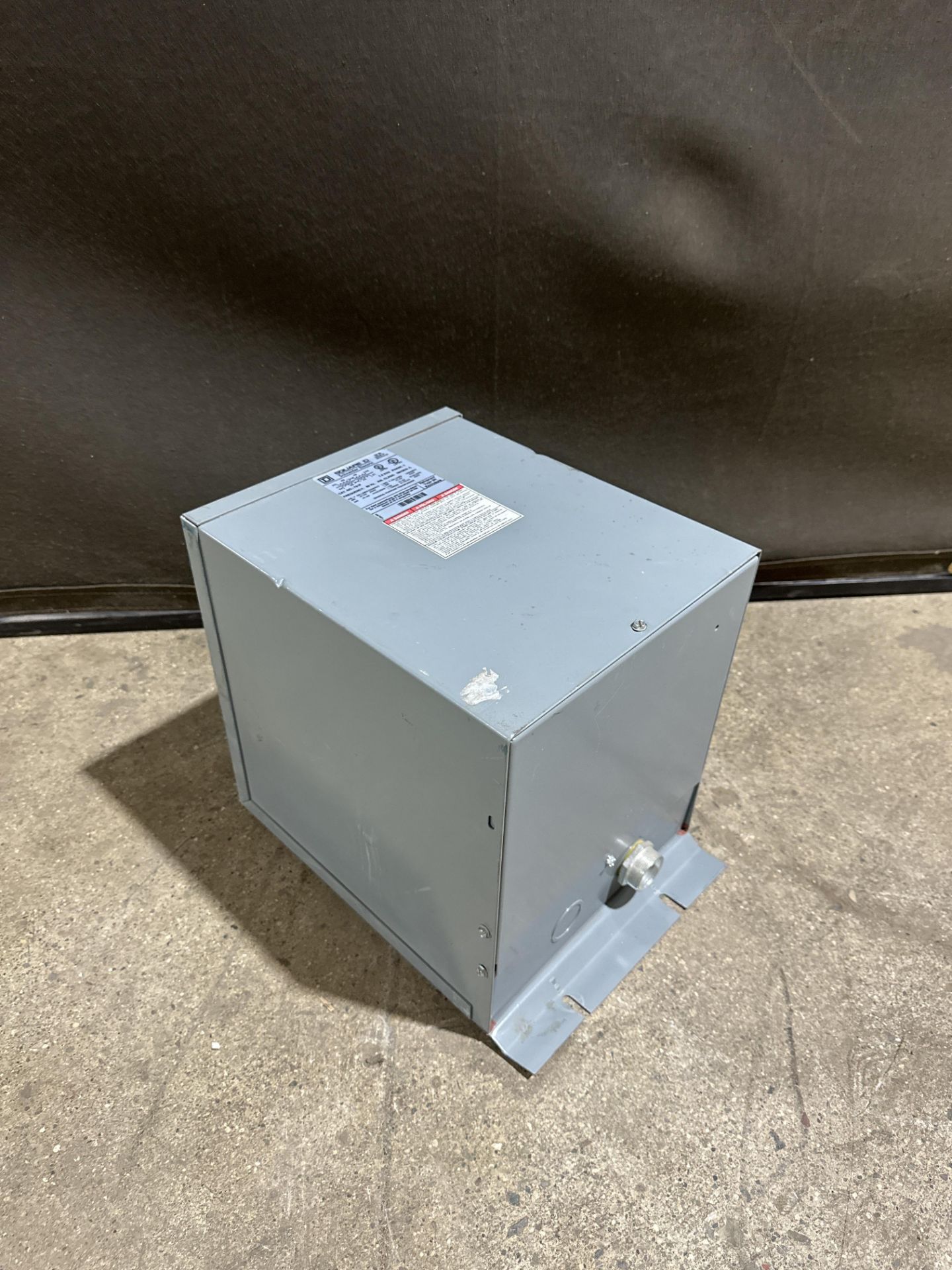 SQUARE D 7S1F TRANSFORMER 240/480 PRIMARY 120/240 SECONDARY 7.5 KVA - Image 4 of 4