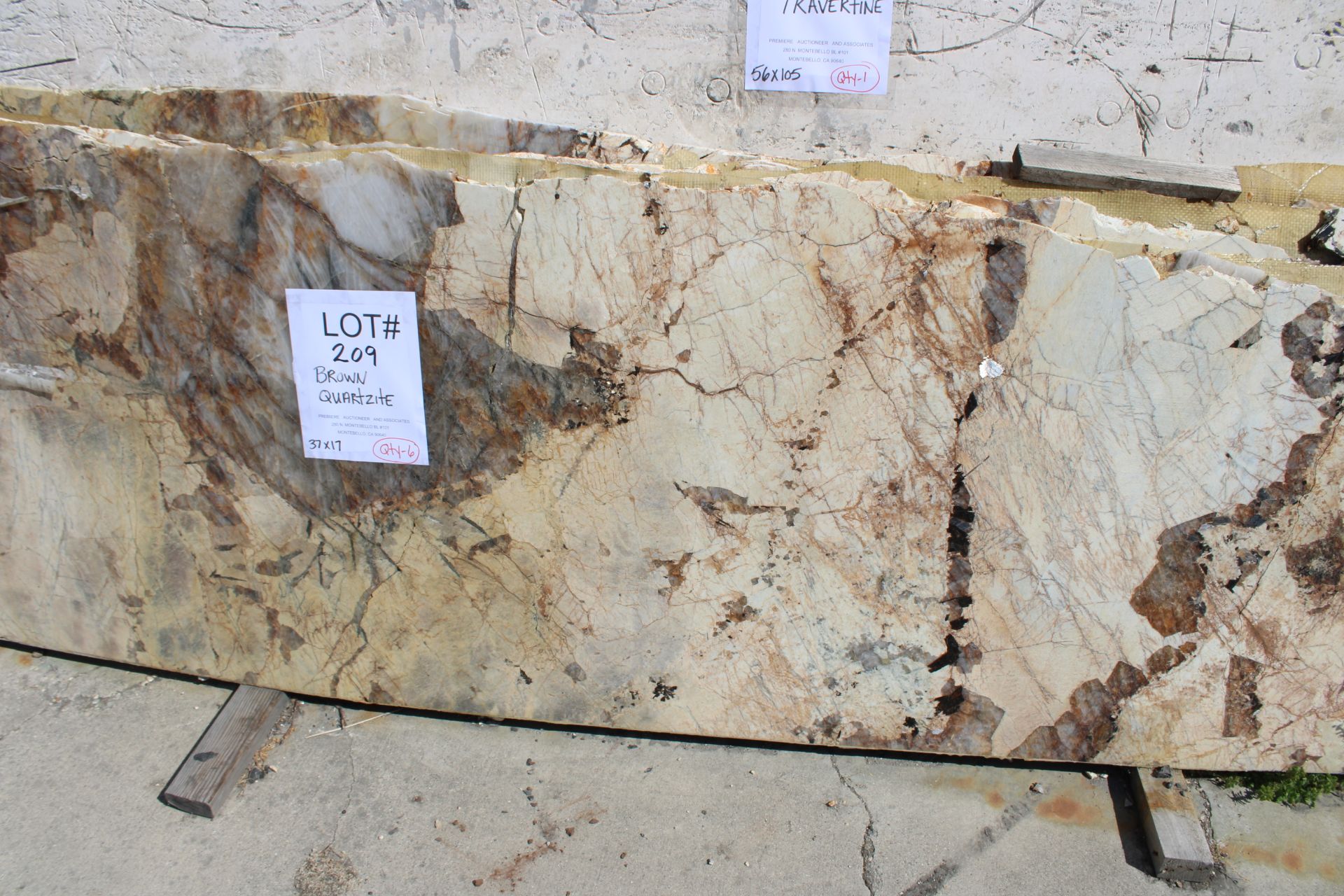 QUARTZITE 37" X 117"