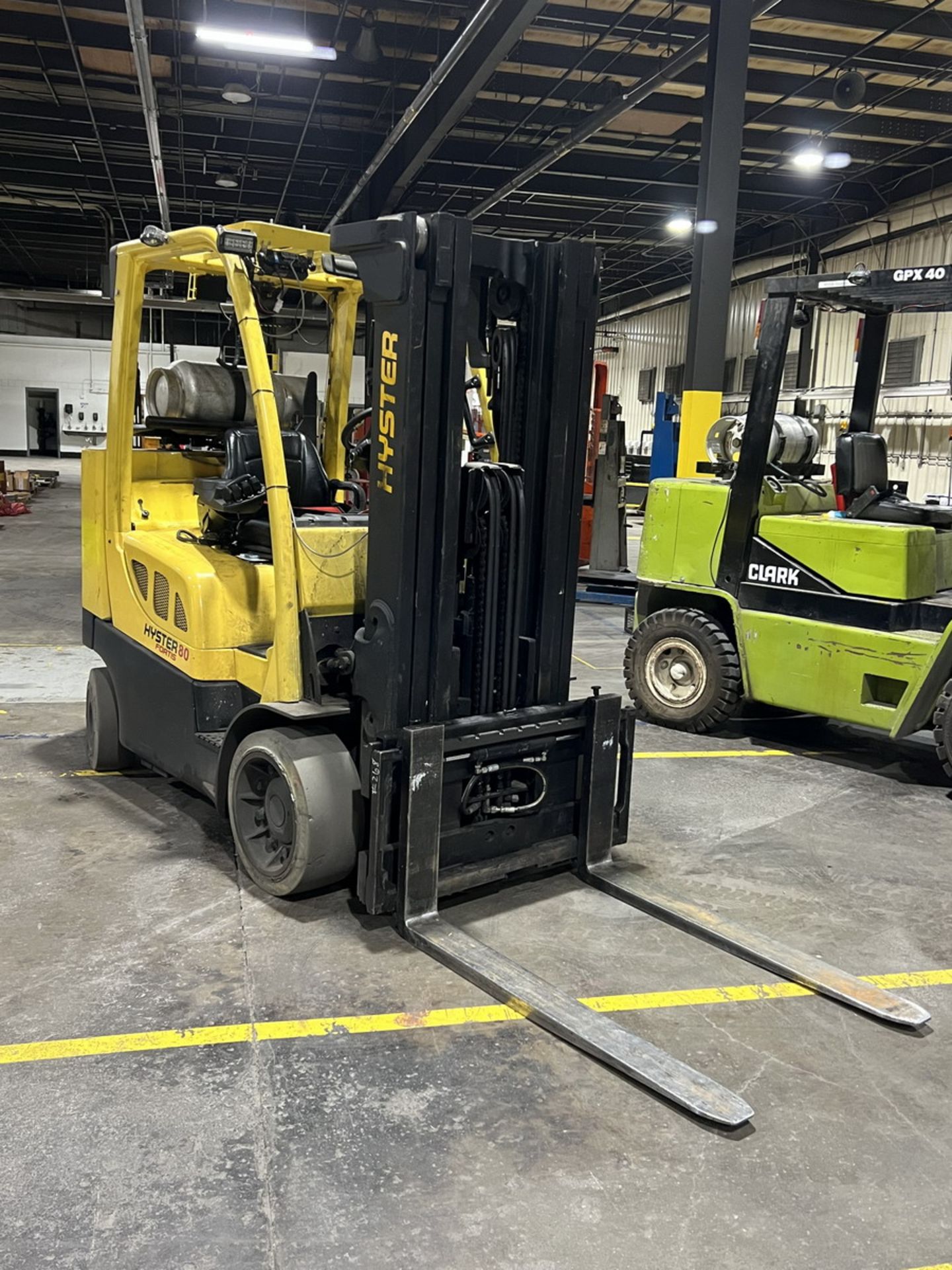 Hyster S80FTBCS 5450Lb. Capacity LP Fork Truck - Image 2 of 12