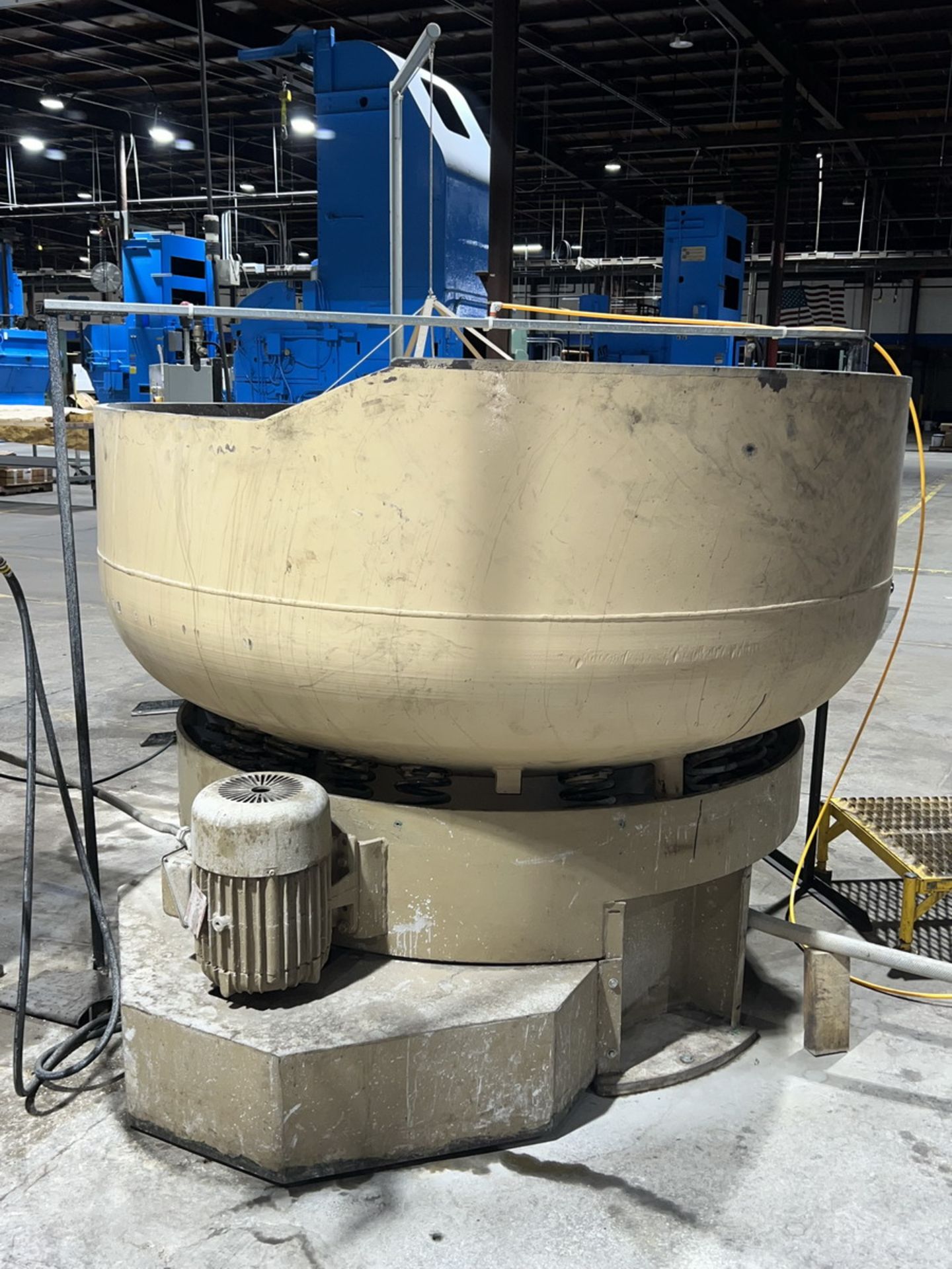 Rosler 1822BC 72" Vibratory Finishing Bowl - Image 2 of 7