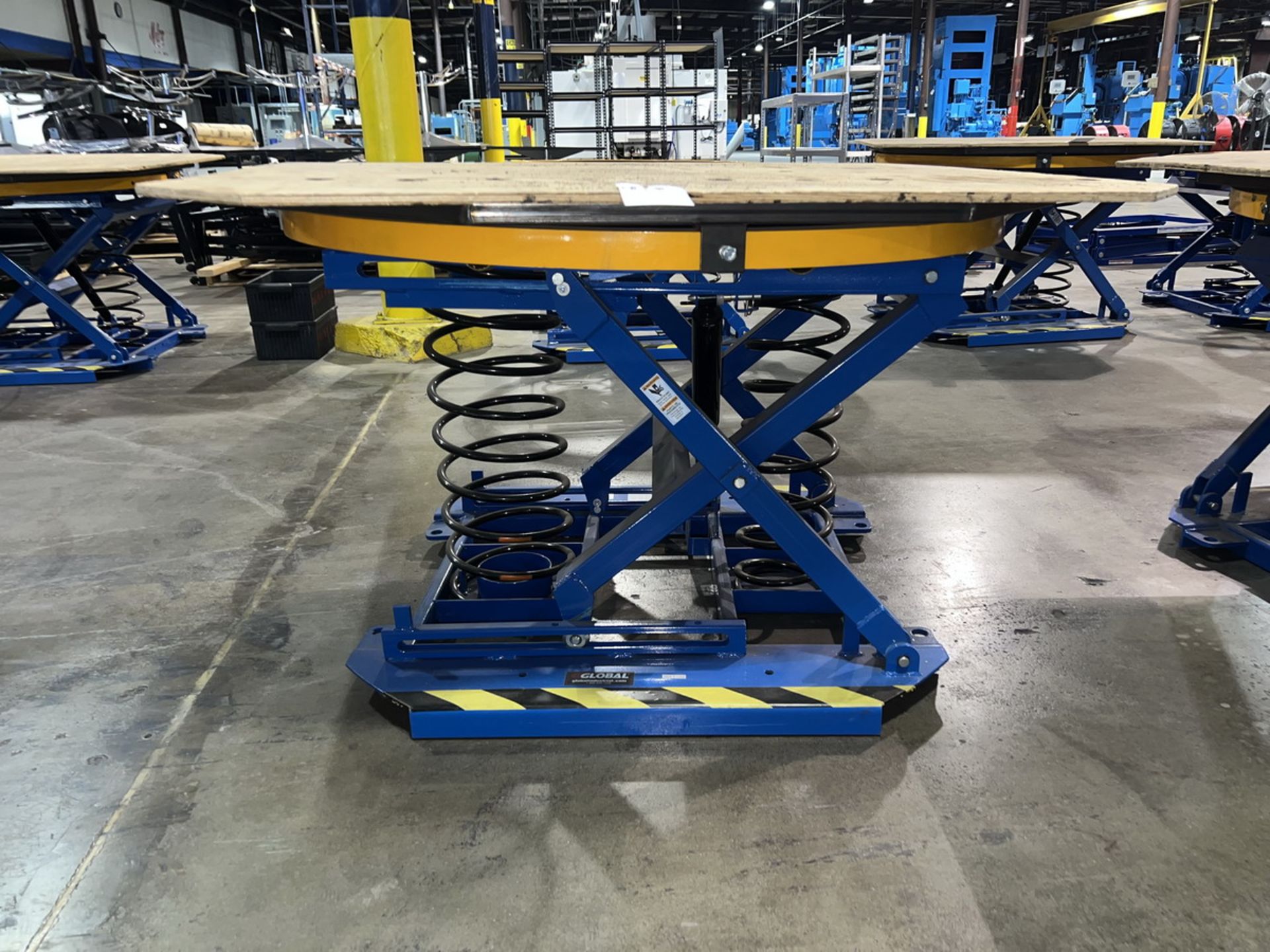 Global 4500Lb. 44" Spring Loaded Rotary Lift Table - Image 2 of 3