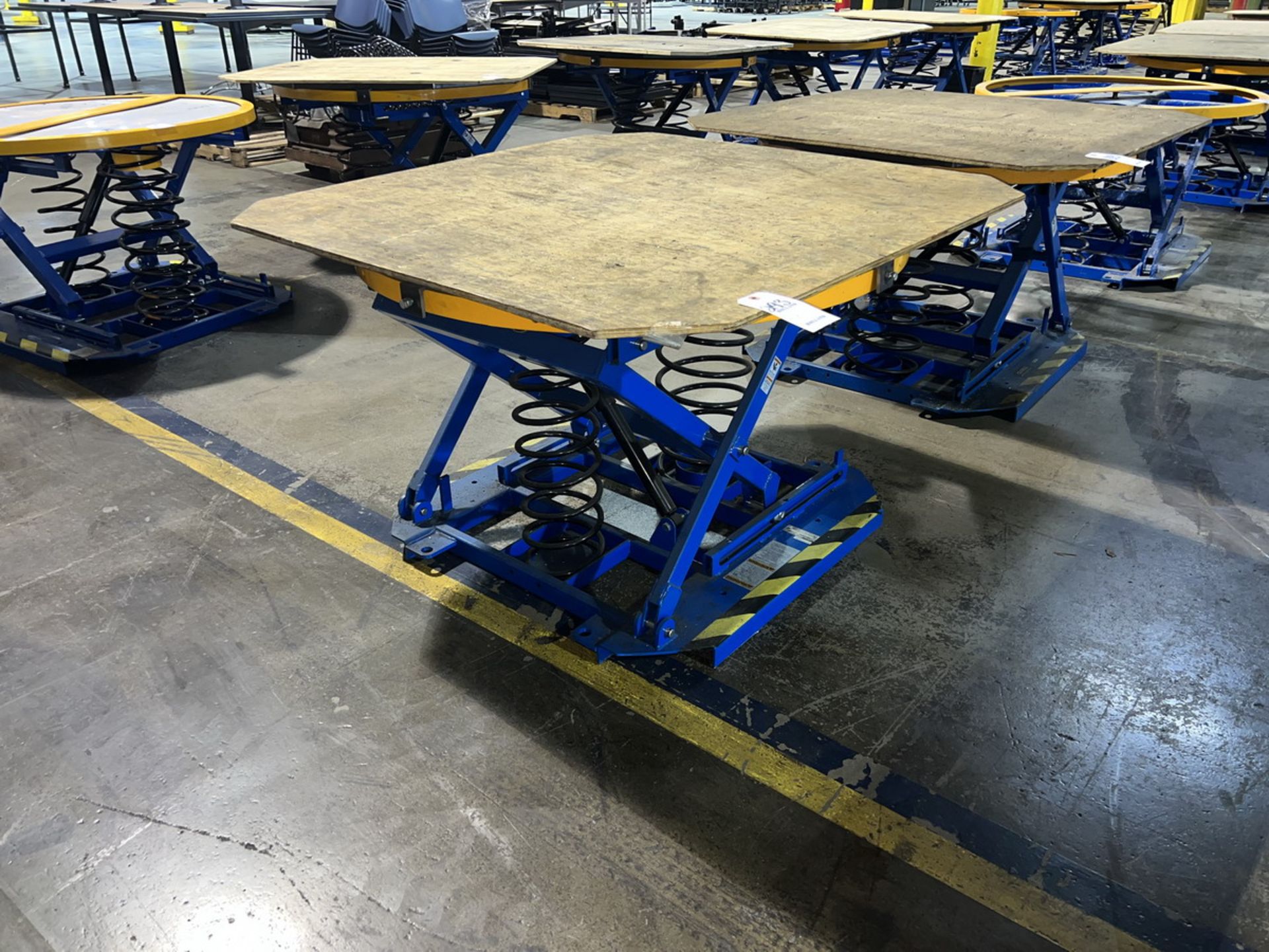 Global 4500Lb. 44" Spring Loaded Rotary Lift Table - Image 3 of 3