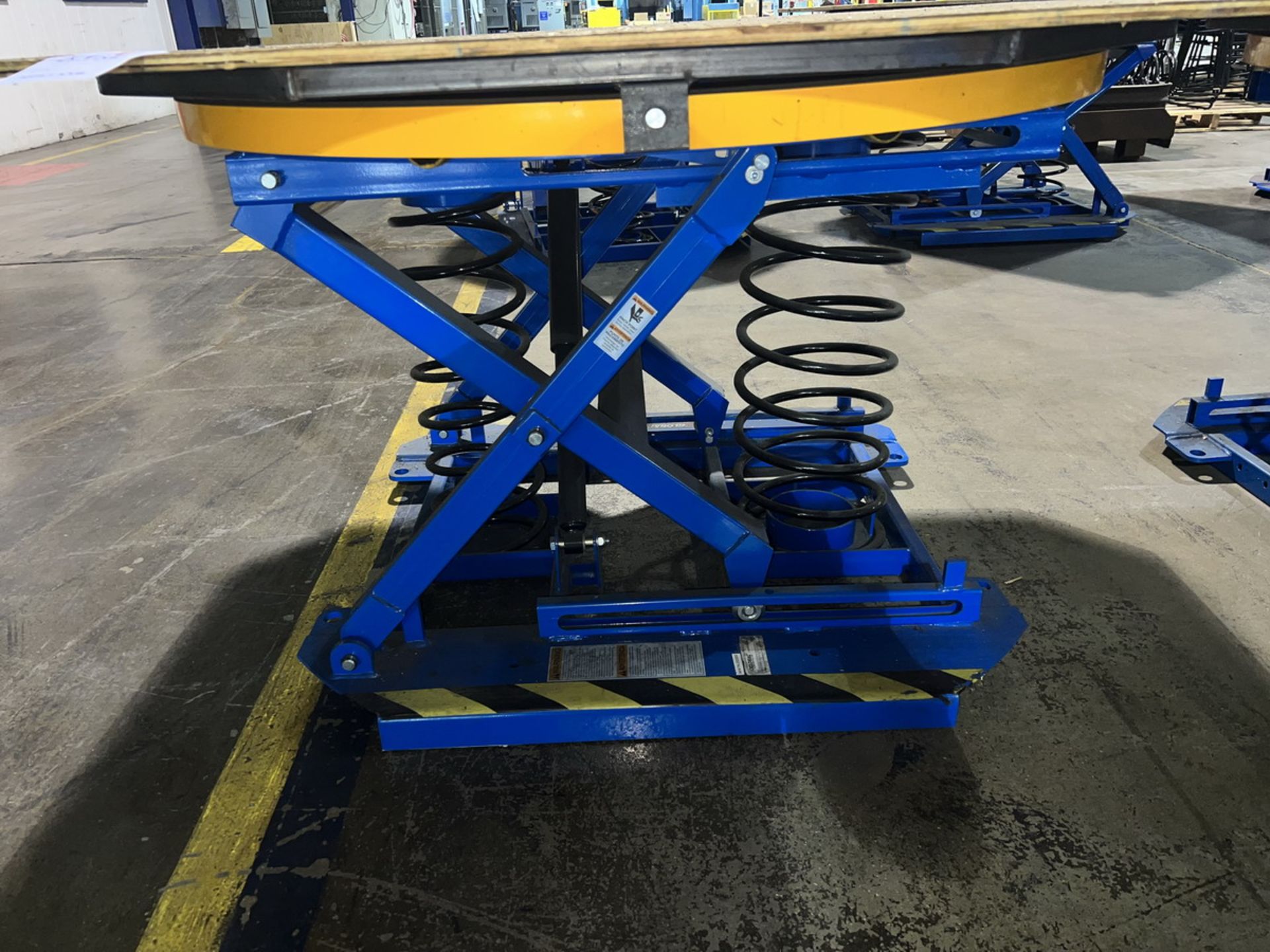 Global 4500Lb. 44" Spring Loaded Rotary Lift Table - Image 2 of 3