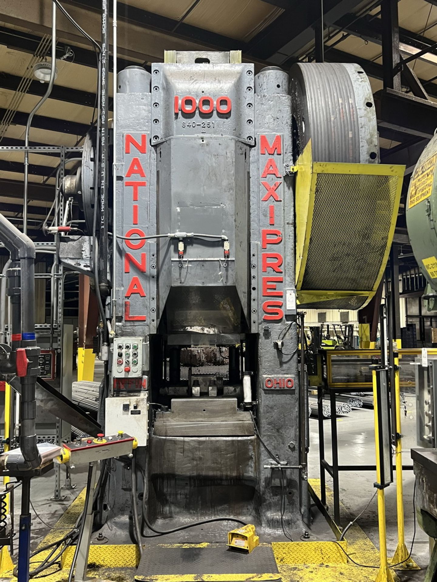 National Maxi Press 1000 1000 Ton Straight Side Mechanical Forging Press