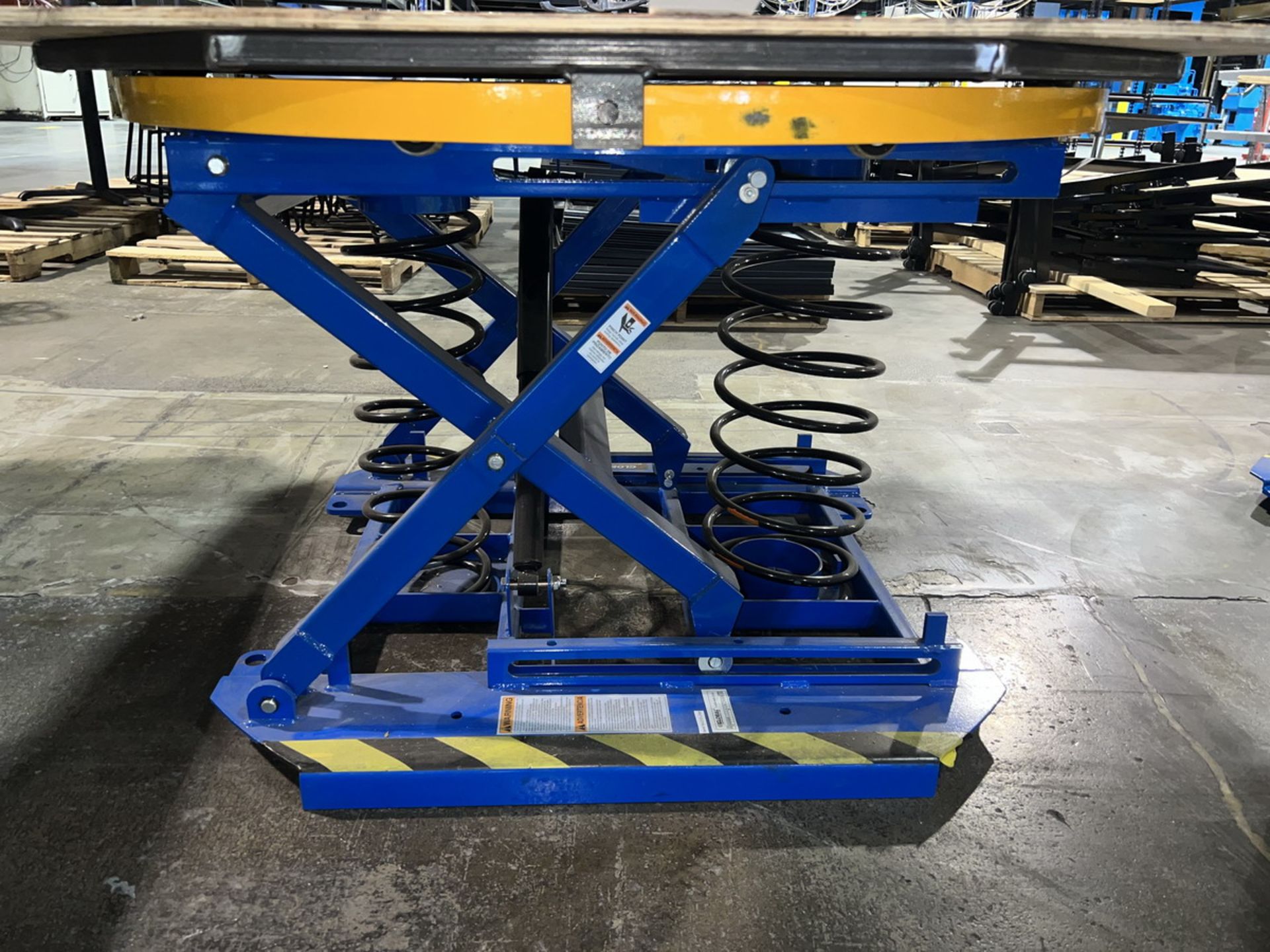 Global 4500Lb. 44" Spring Loaded Rotary Lift Table - Image 2 of 3