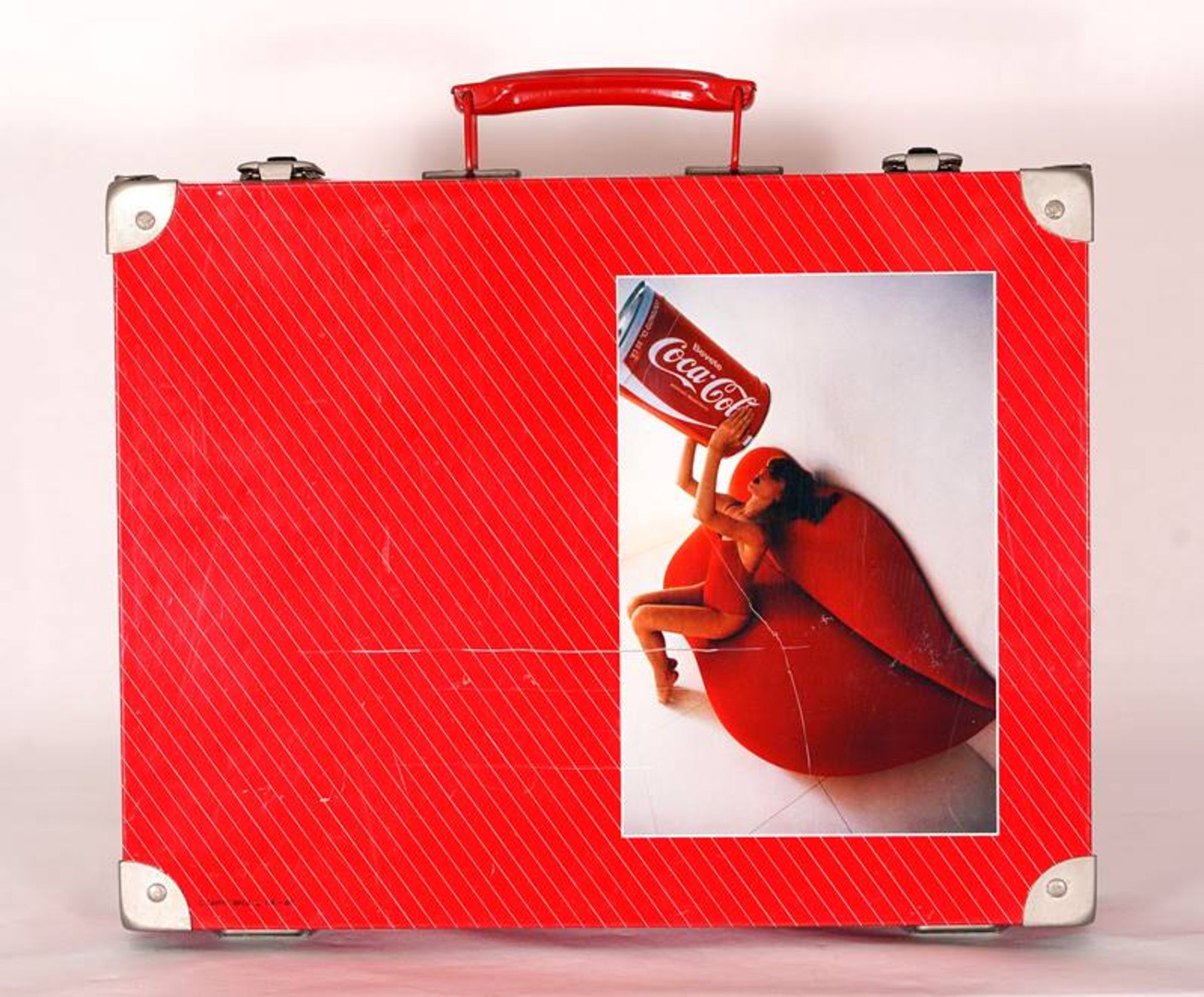 Four Coca-Cola suitcases - Image 4 of 6