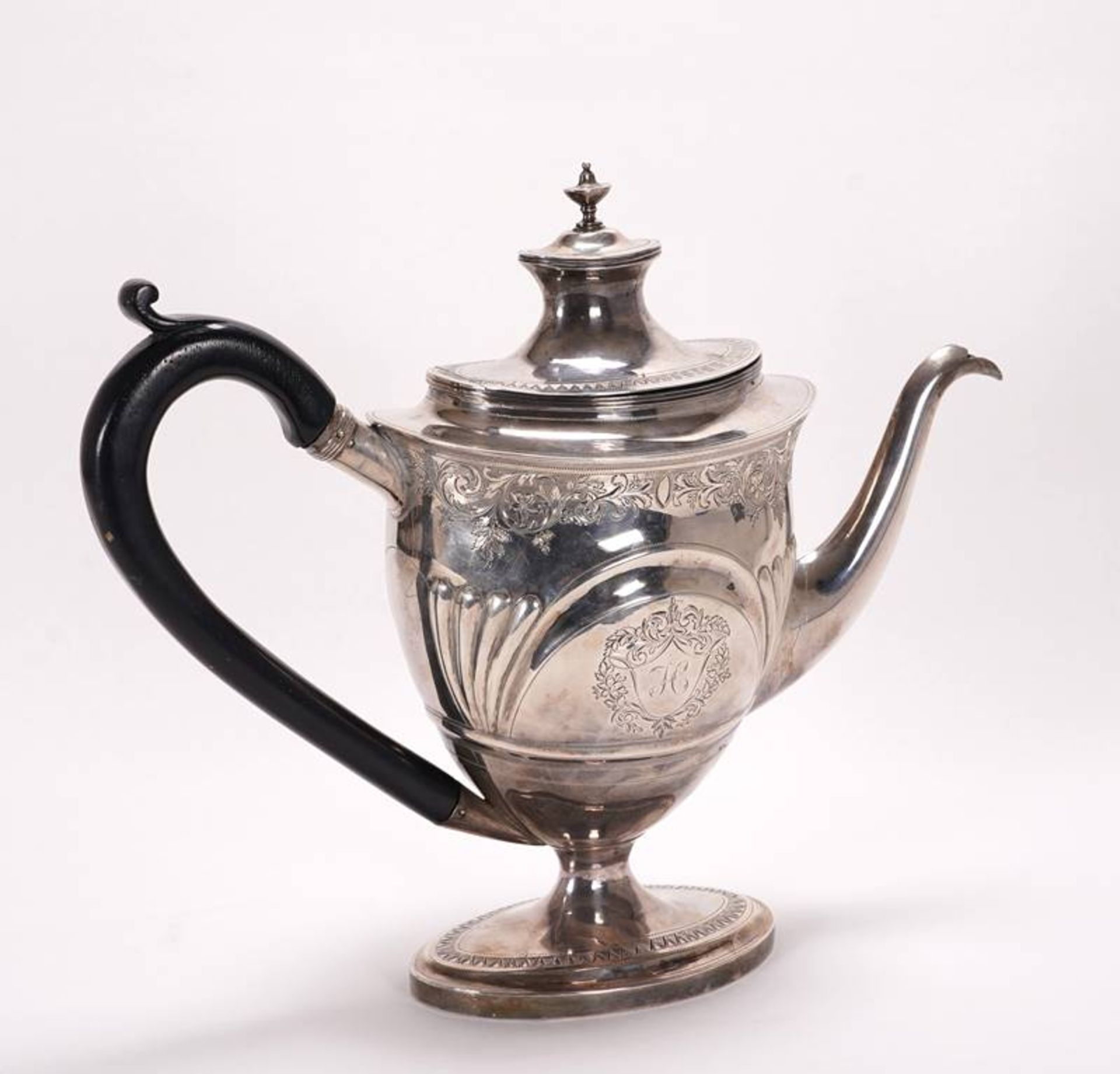 Teapot - Image 2 of 4