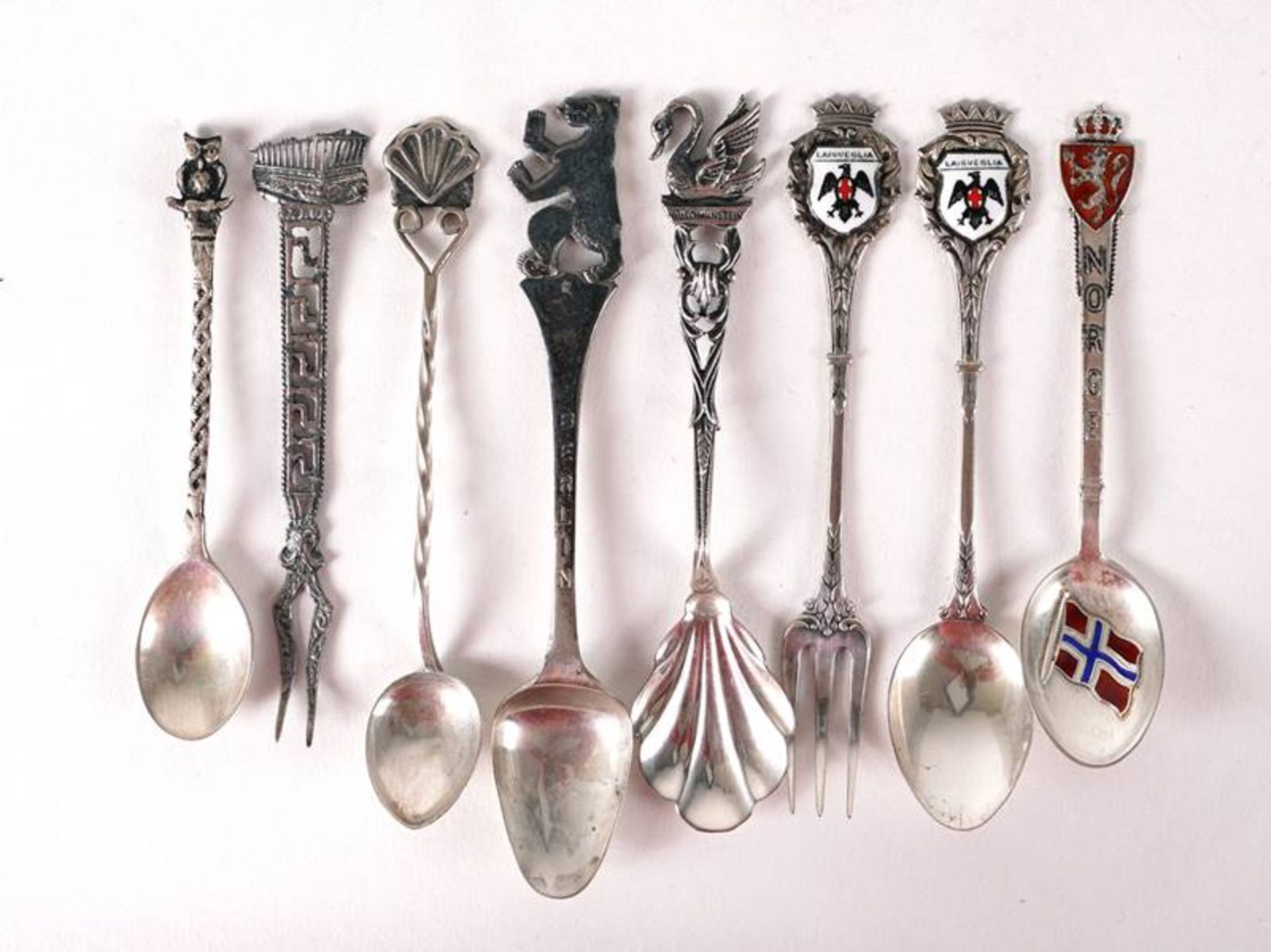 Mixed lot silver ornamental spoons