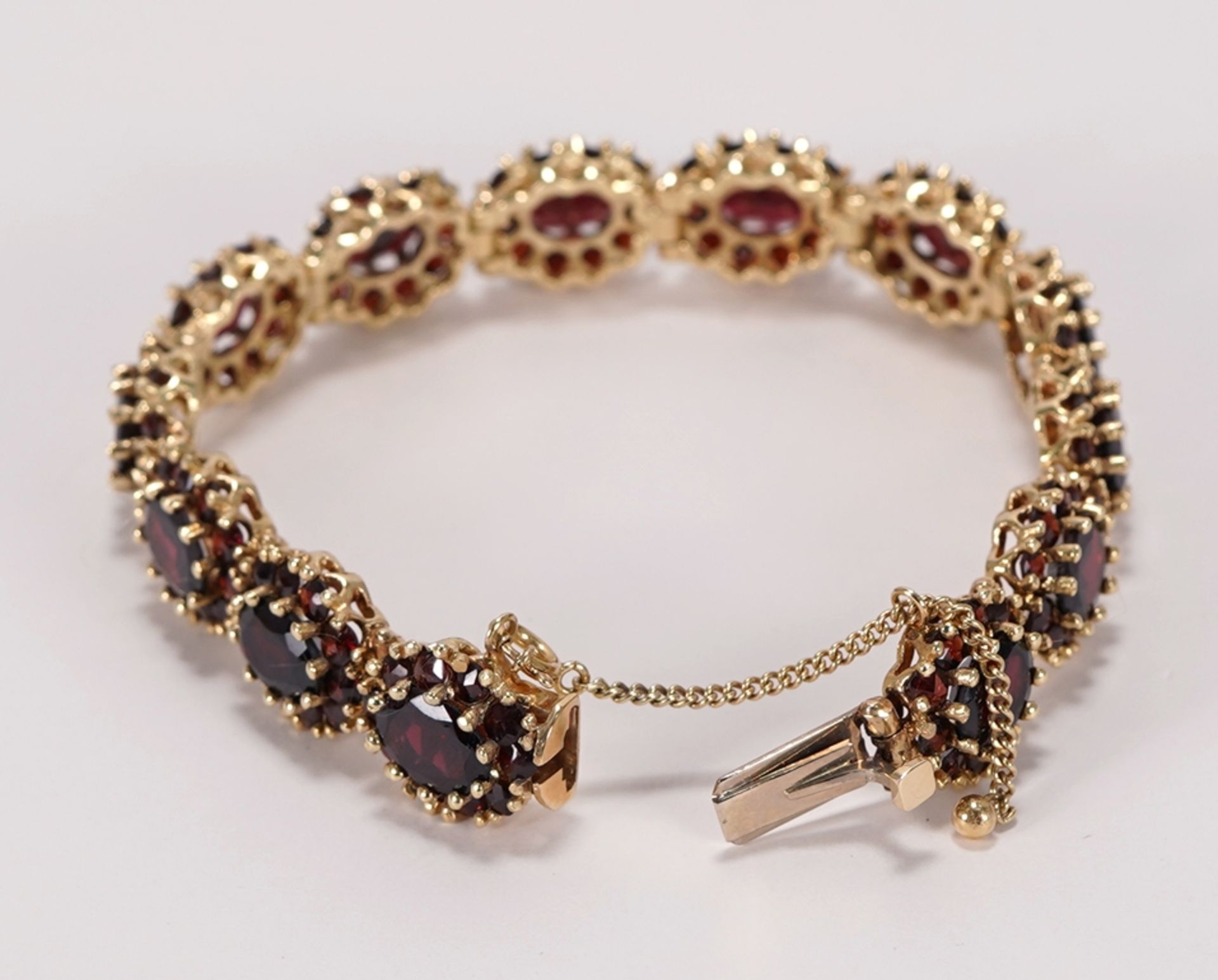Garnet bracelet - Image 2 of 2