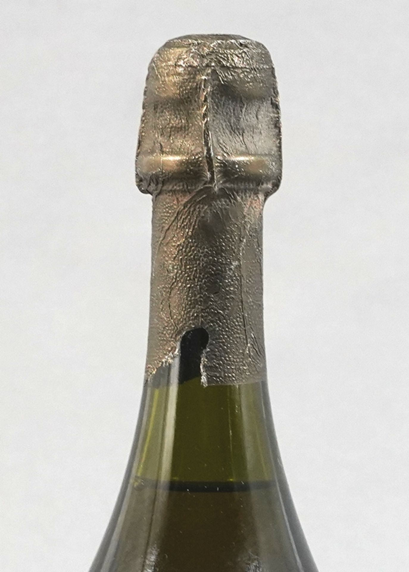 Bottle of Champagne Dom Pérignon  - Image 2 of 3