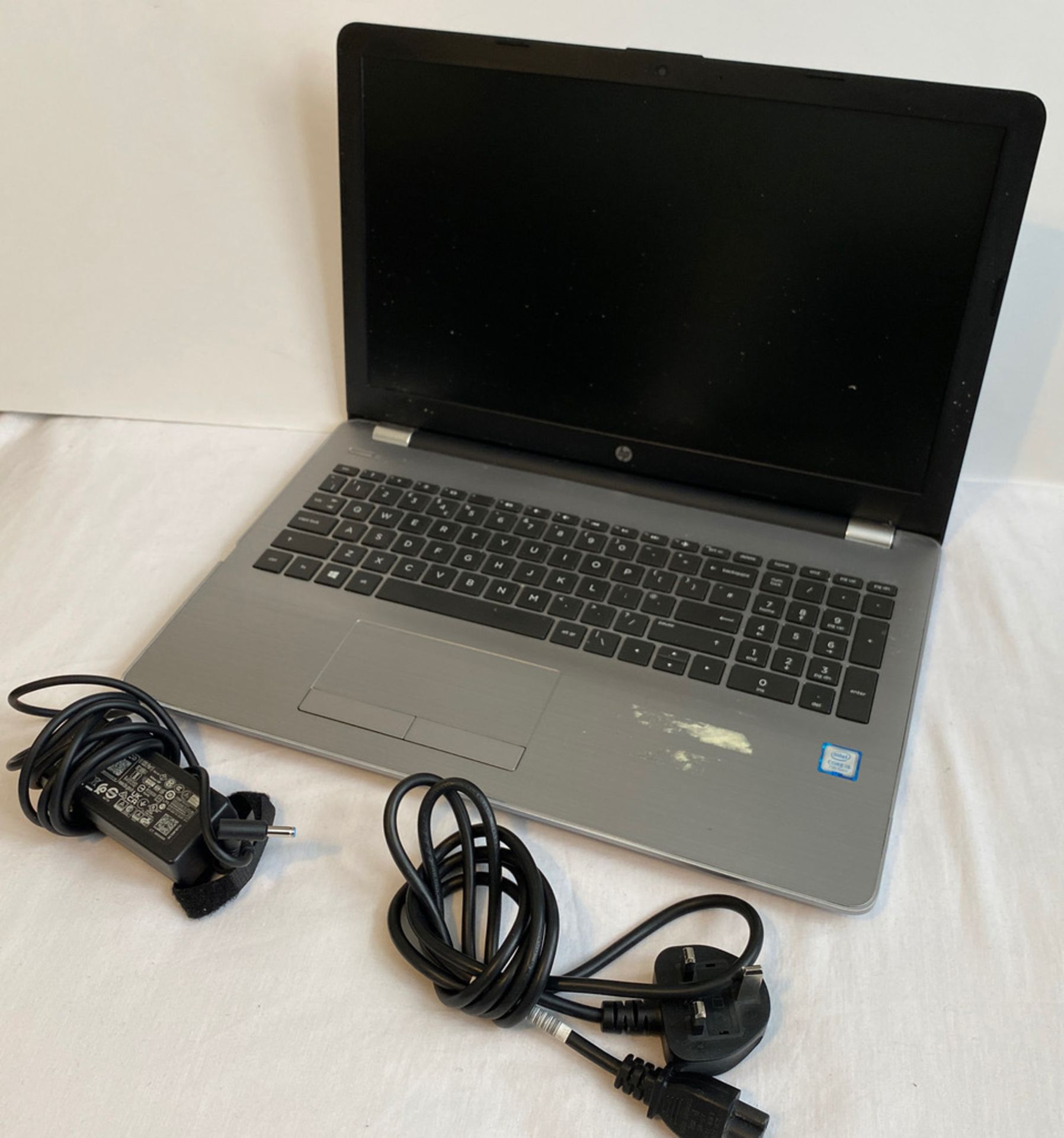 1 x HP 250 G6 Core i5-7200U @ 2.50Ghz 8GB Ram  500GB HDD