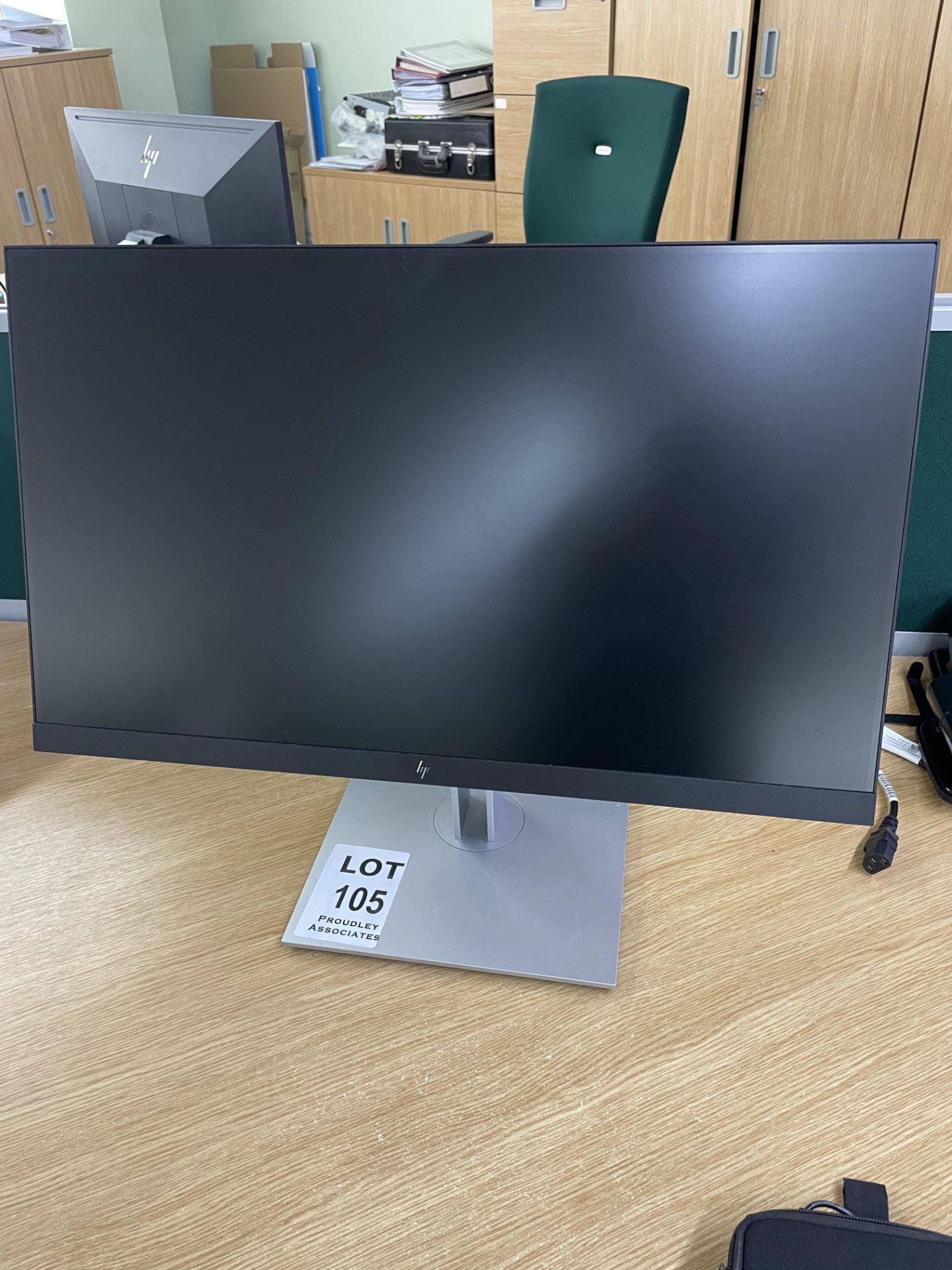 HP E24 G4 FHD 24" screen with adjustable height stand