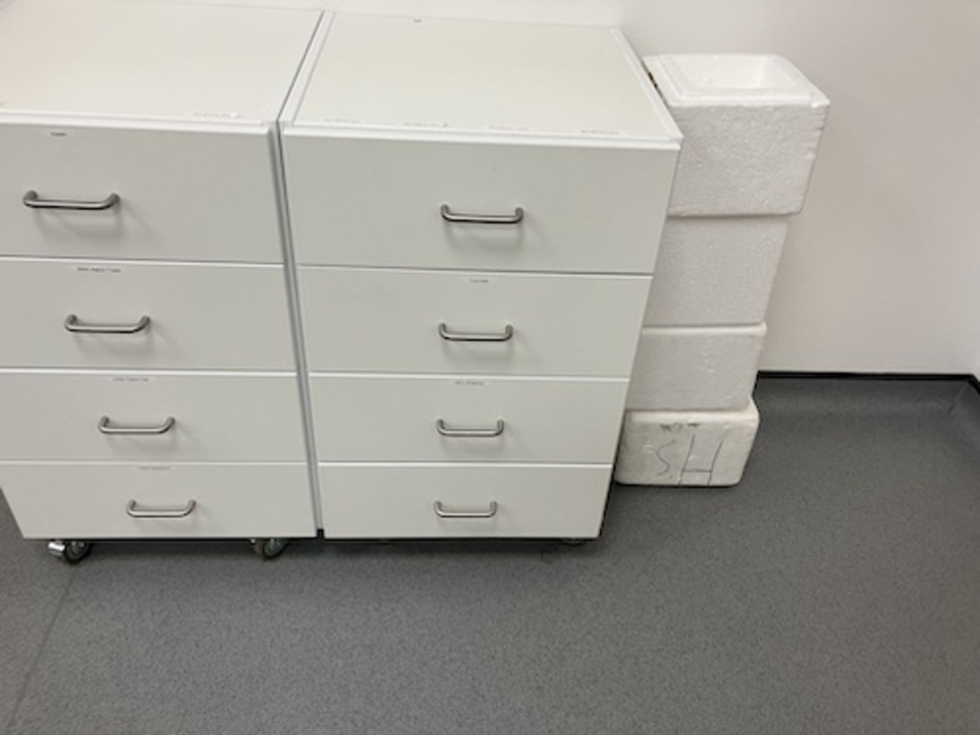 Mobile four drawer chest and contents As lotted