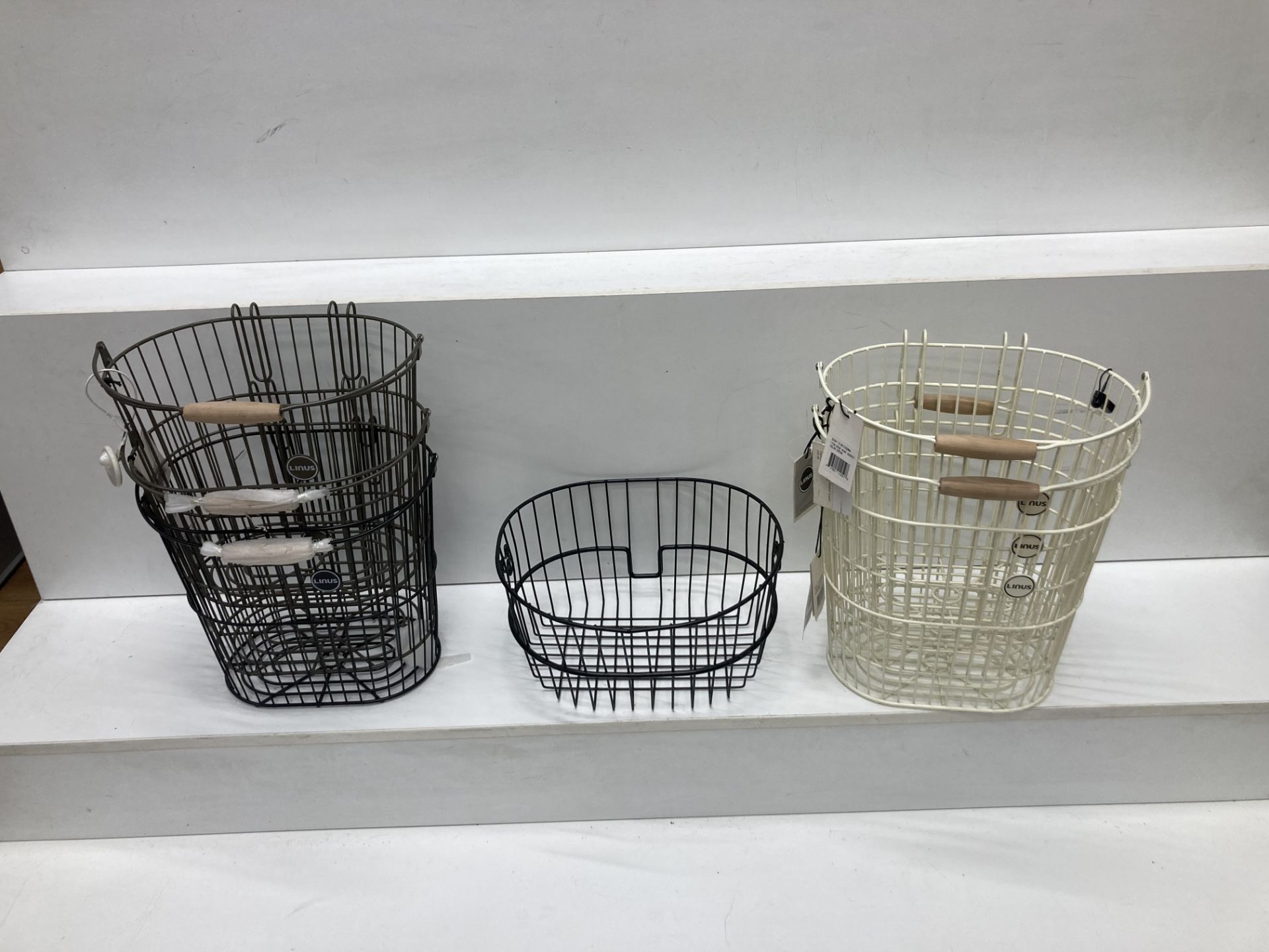 7 x Linus cycle baskets - Image 2 of 2