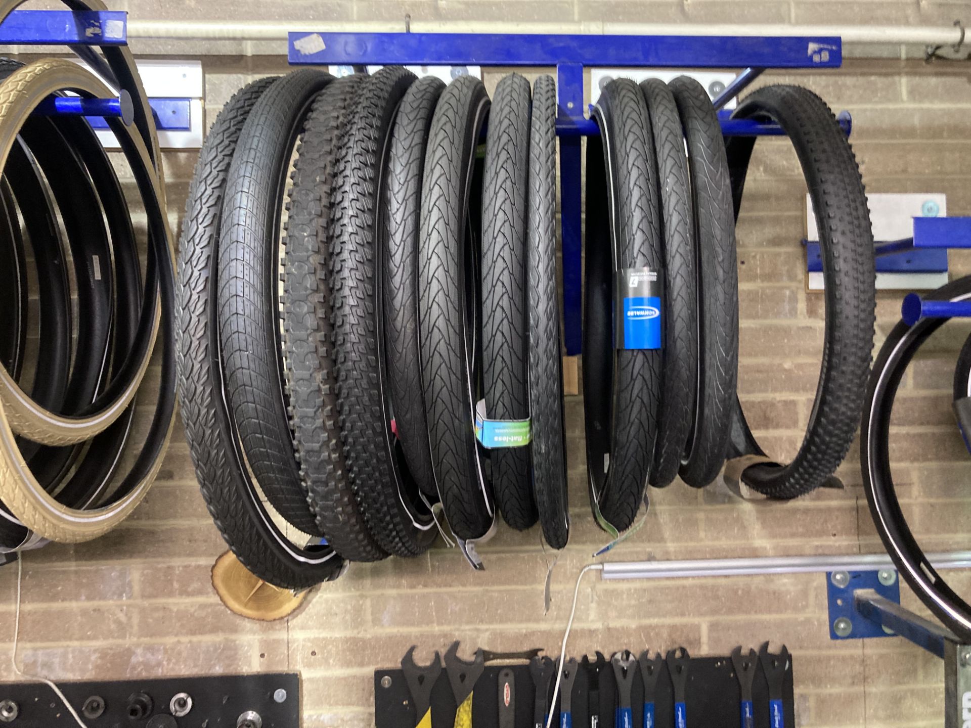 A quantity (12 approx.) of cycle tyres, various as lotted