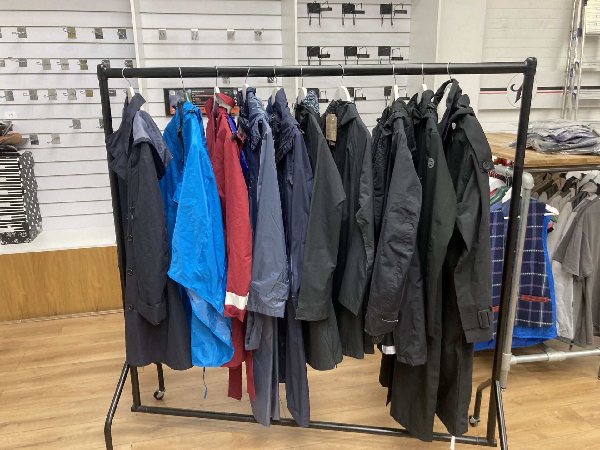 10 x waterproof cycling coats, various as lotted