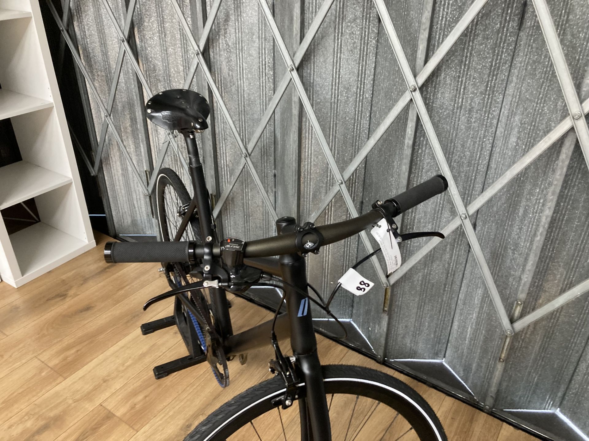 Schindelhauer Lotte 56 CM, Matt Black, 8 speed Alfine, 2018 No pedals - Image 4 of 4