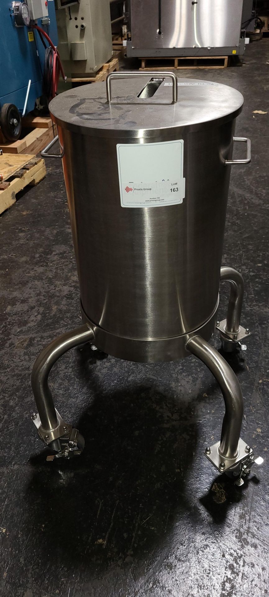 8 gallon stainless steel portable tank - Image 5 of 5