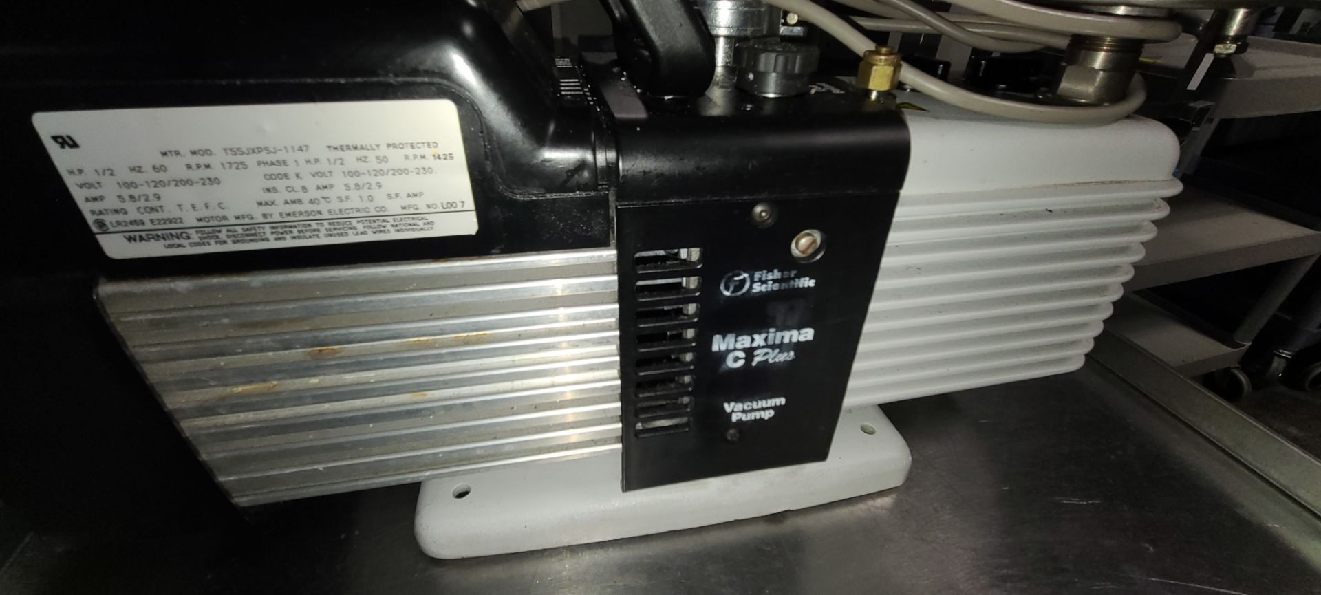 Fisher Scientific vacuum pump, model Maxima C Plus, .5 hp - Image 3 of 7