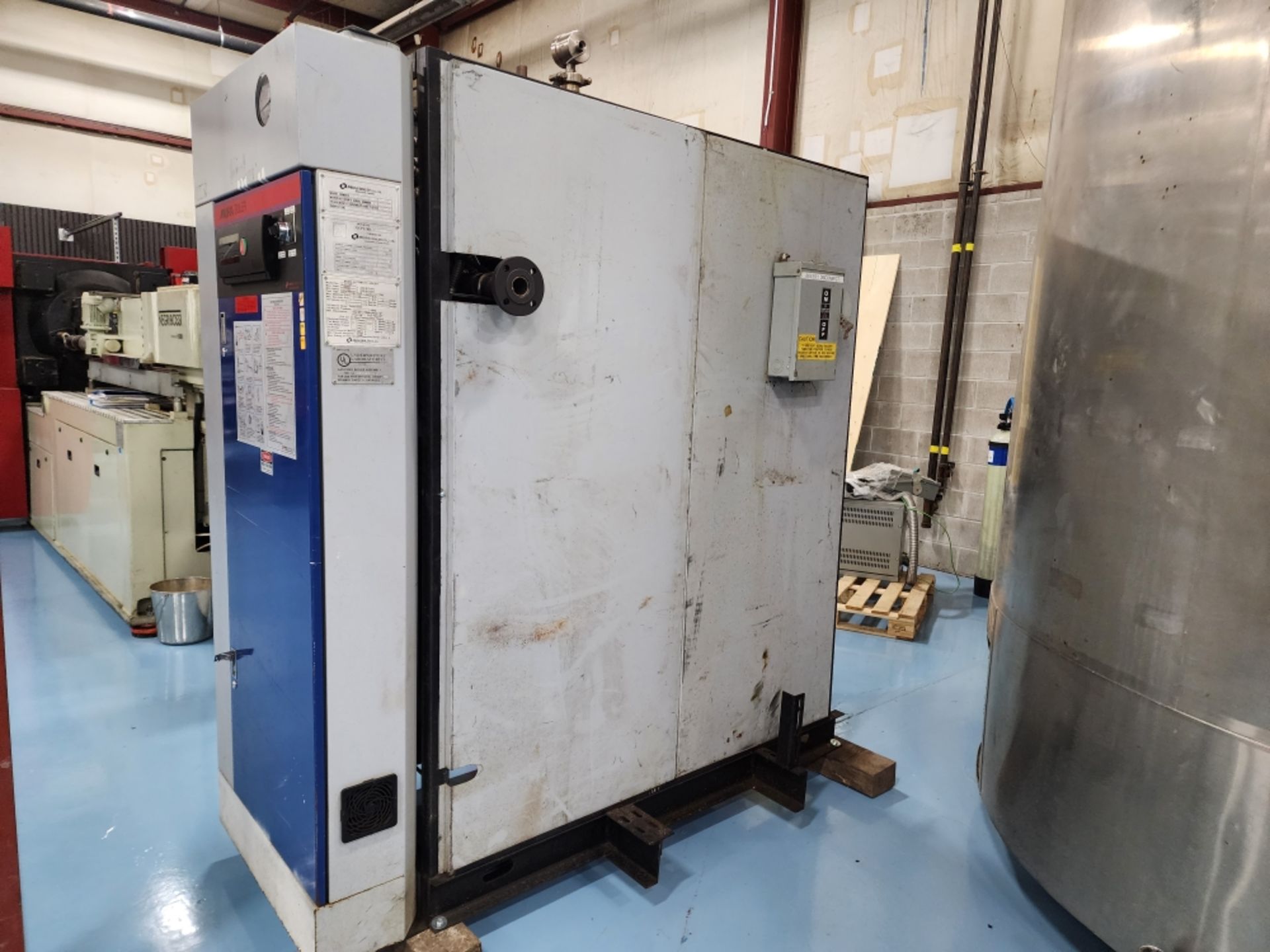 MIURA BOILER - NATURAL GAS/PROPANE FIRED - MODEL LX-50 **See Auctioneers Note** - Image 3 of 13