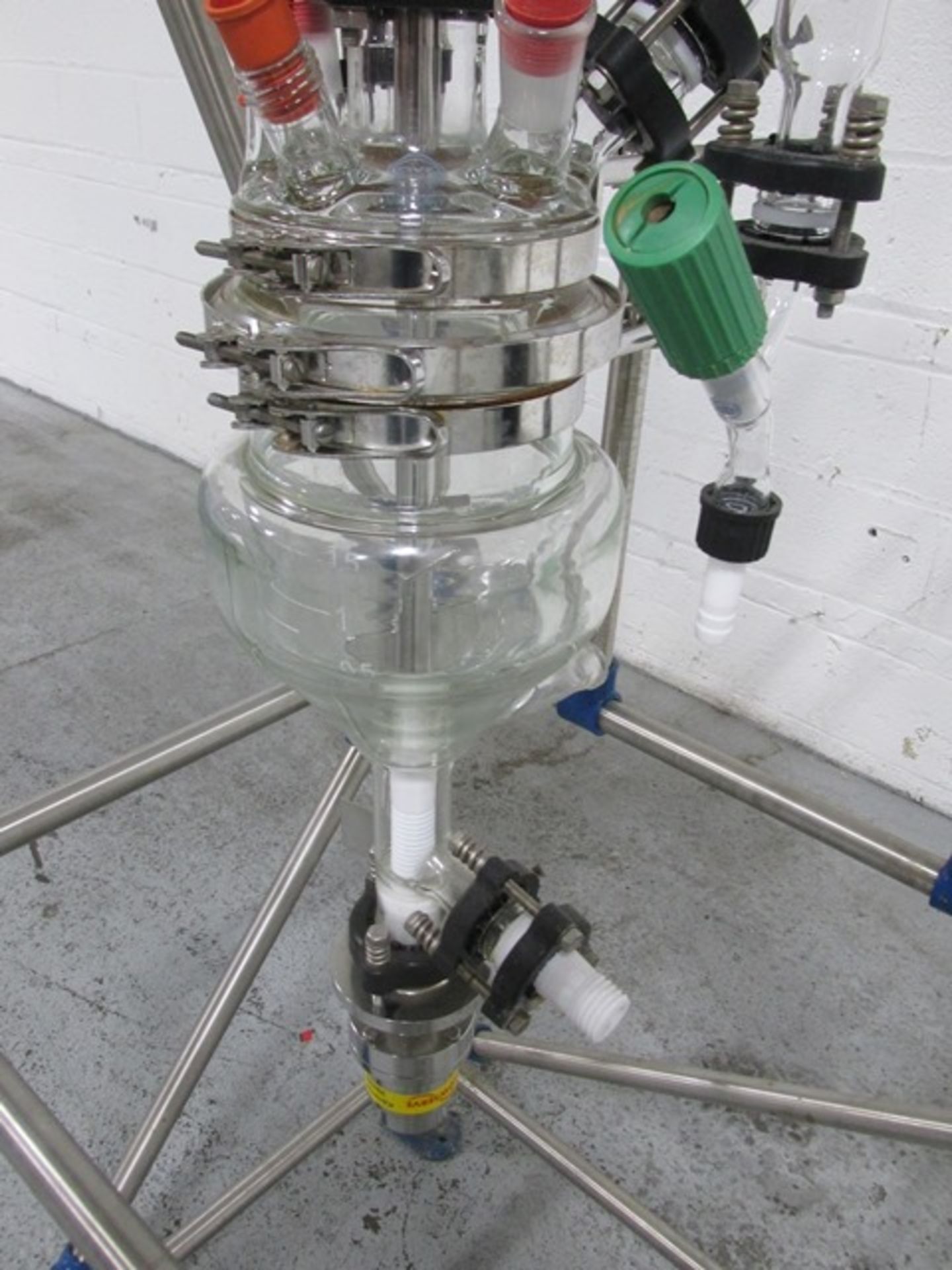 2 liter QVF Mini Plant glass reactor system - Image 3 of 7