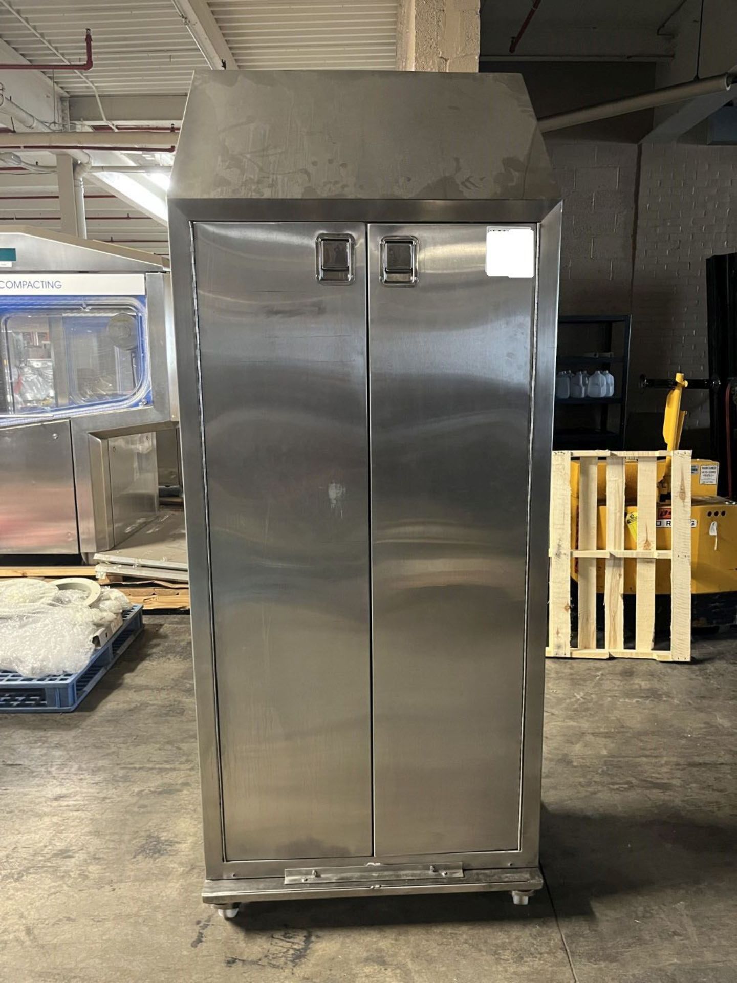 Stainless steel cabinet