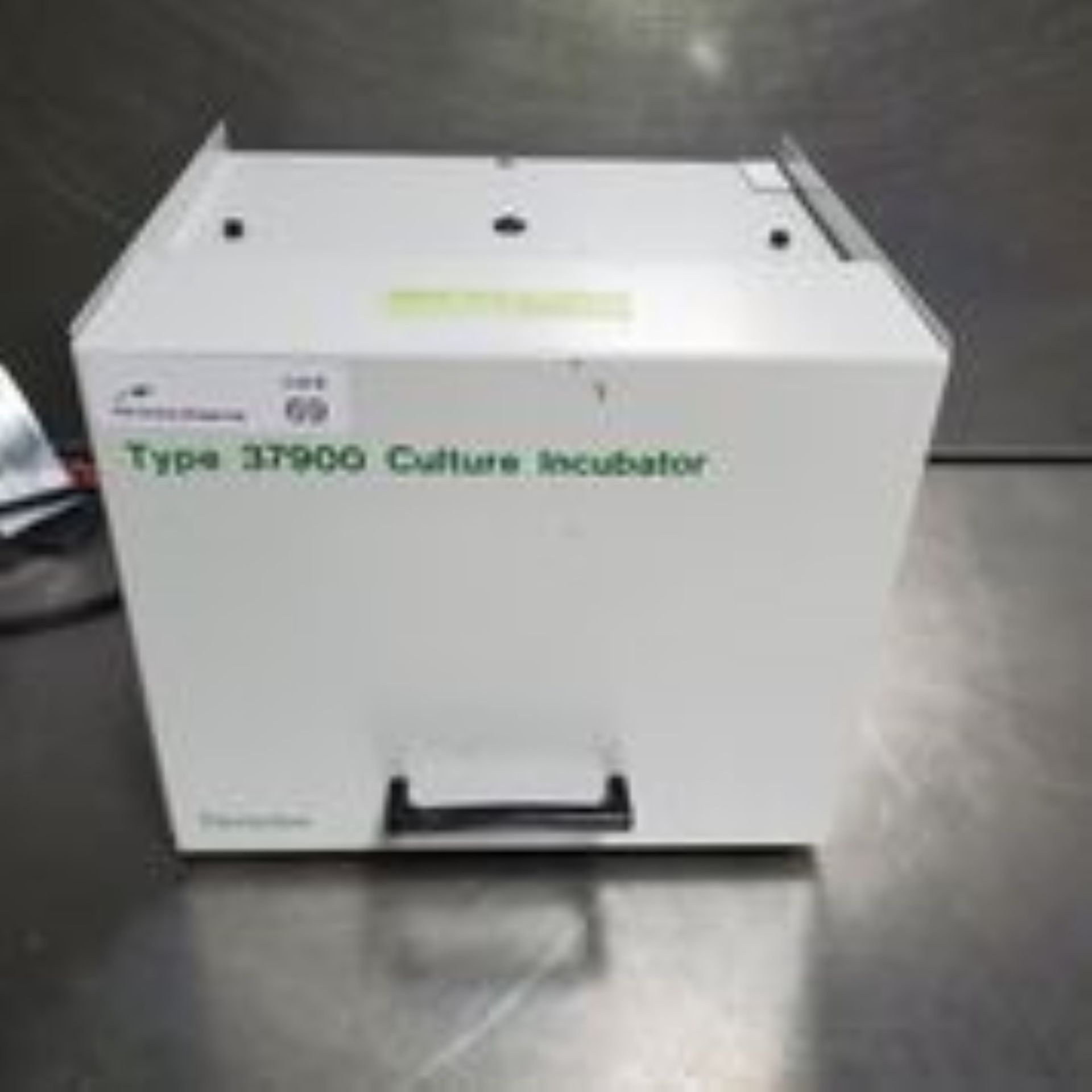 Thermolyne Single Door Benchtop Incubator