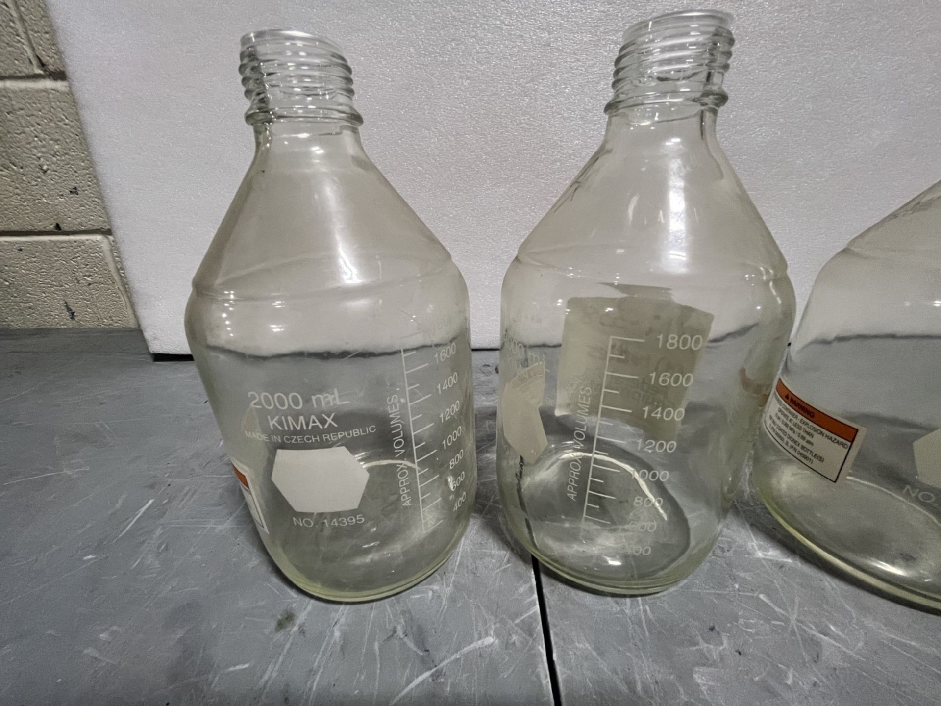 (4) Kimax 2000mL Labotory Glass Bottles - Image 3 of 3