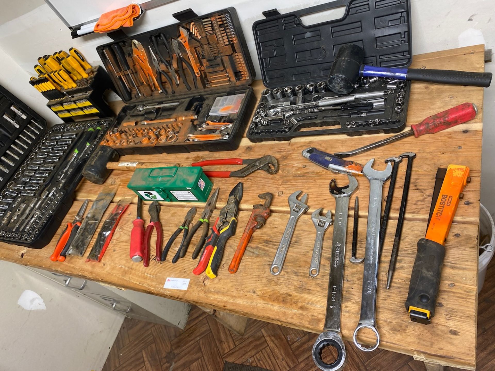 Hand tools - Image 2 of 7