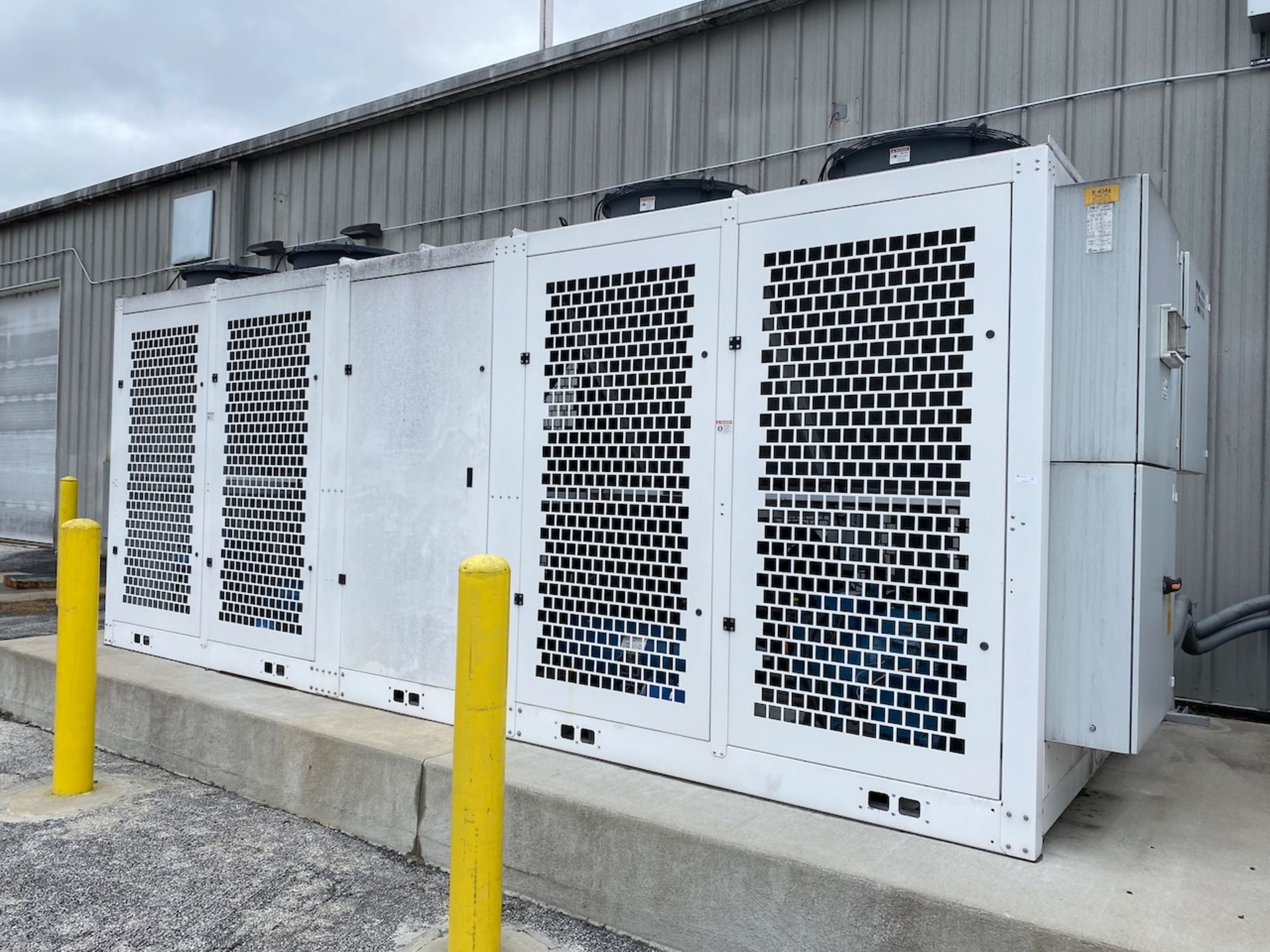 Johnson Thermal System Chiller