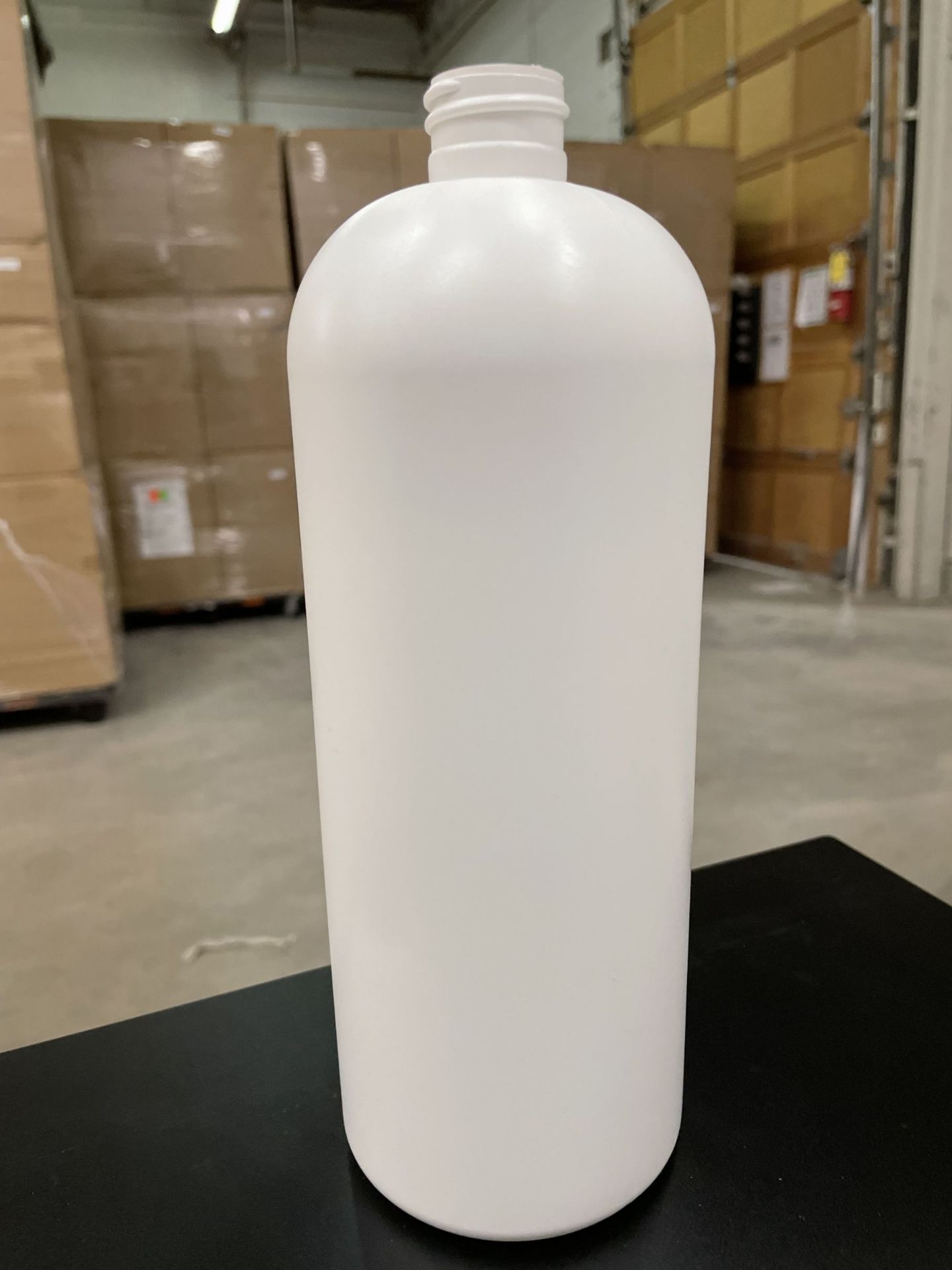 Lot 1L Boston Round HDPE Bottles