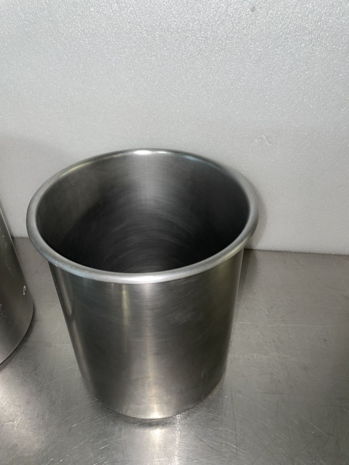 Lot of Stainless Steel Beakers/Pots, with Scoop - Image 4 of 6