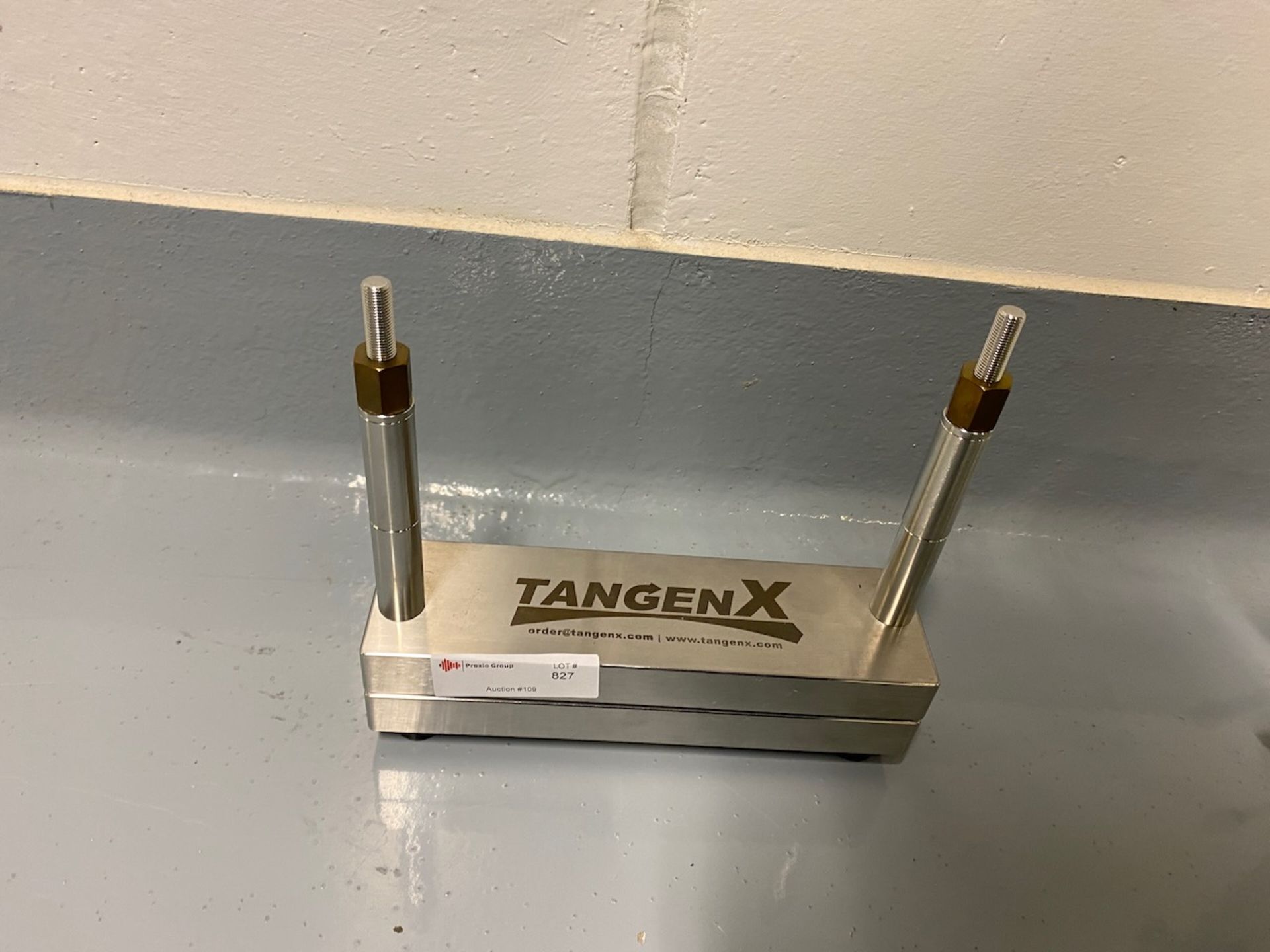 Tangenx Manual Clamp