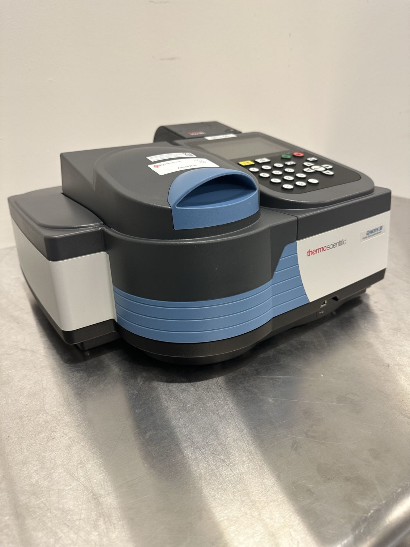 Spectrophotometer - Image 2 of 6