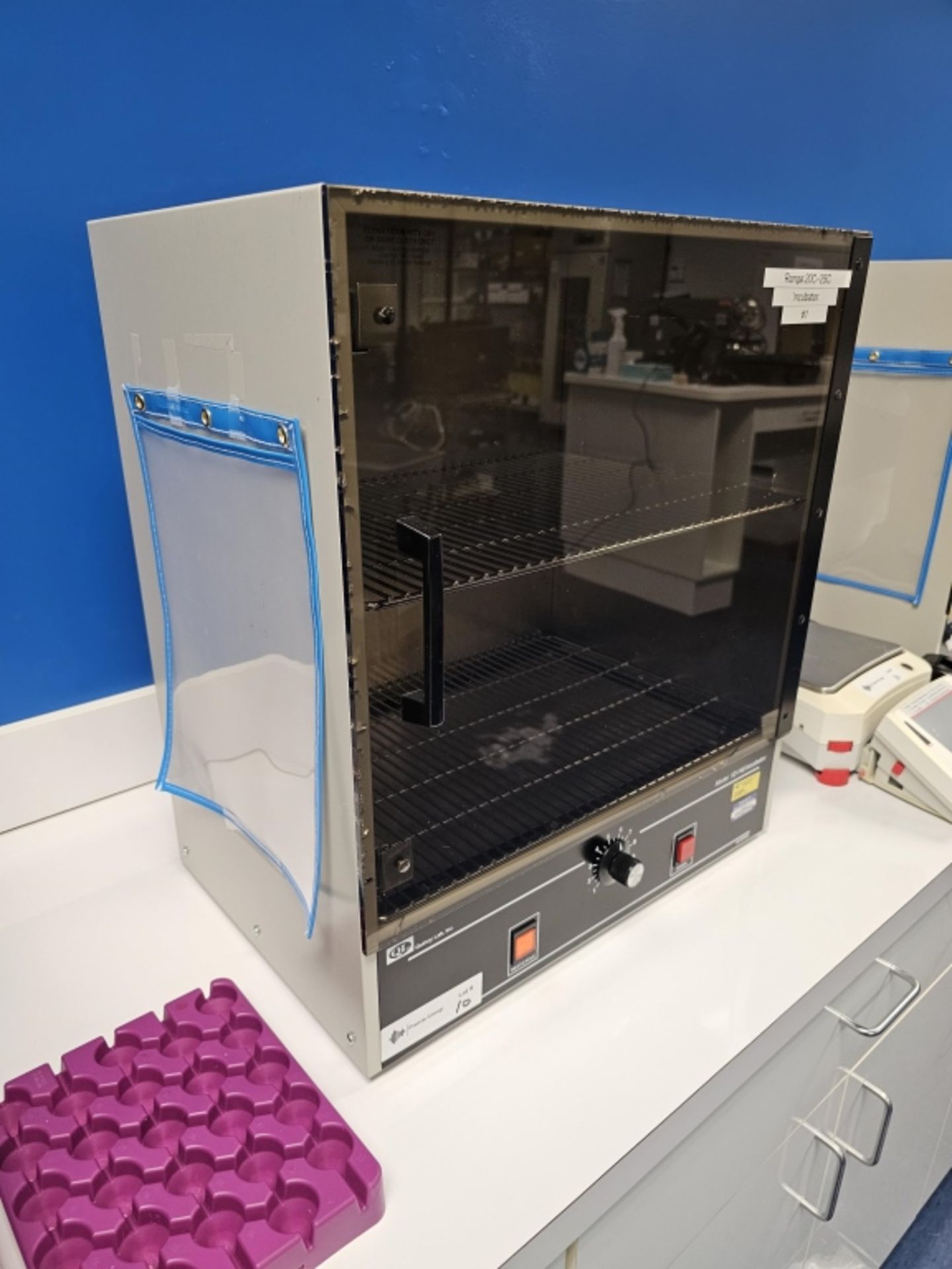 Quincy Lab 140 Series Model 12-140 Incubator sn T-07714 - Image 5 of 6