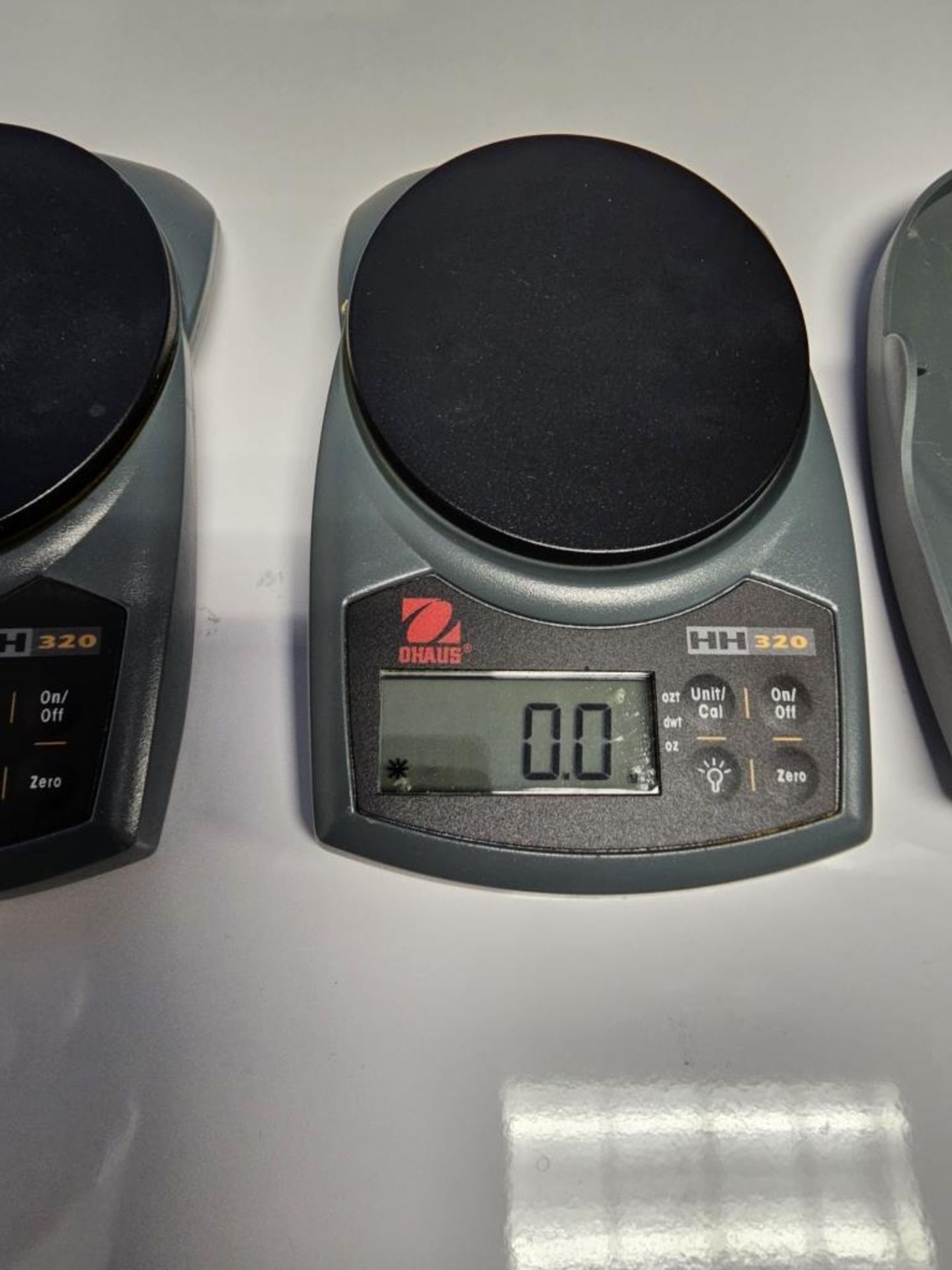 (2) Ohaus HH320 320g Capacity Handheld Scales With Covers - Image 3 of 7